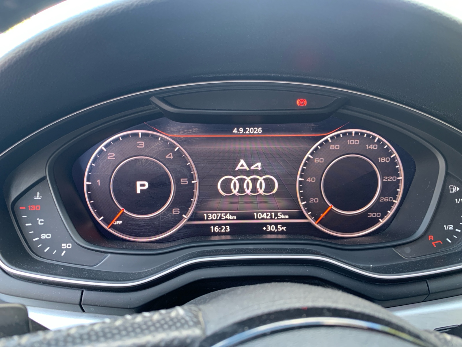 Audi A4 16