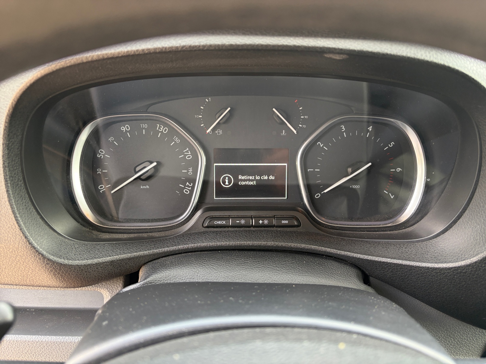Peugeot Expert Vu 16