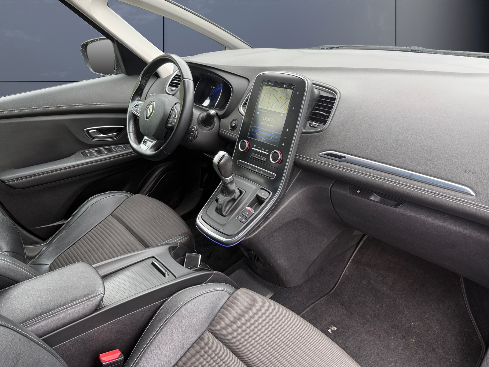 Renault Scenic 12