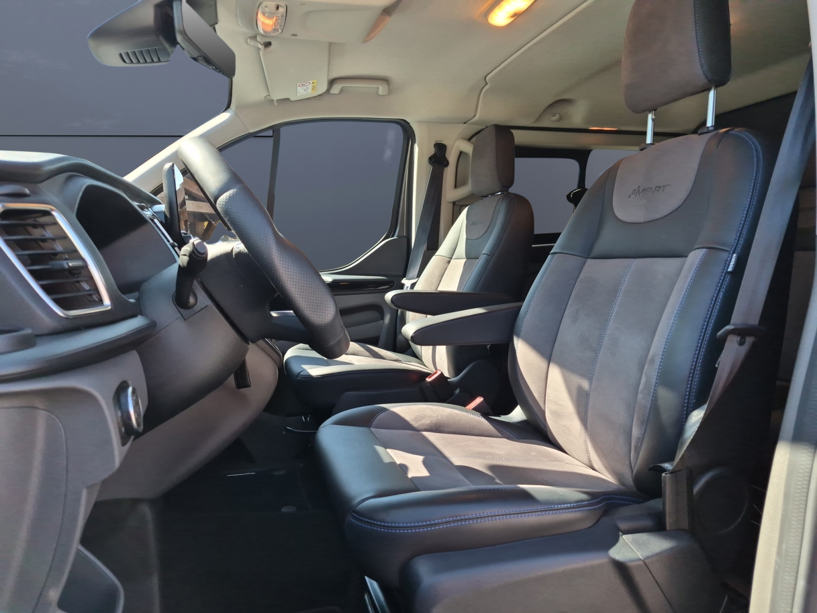 Ford Transit Custom 12