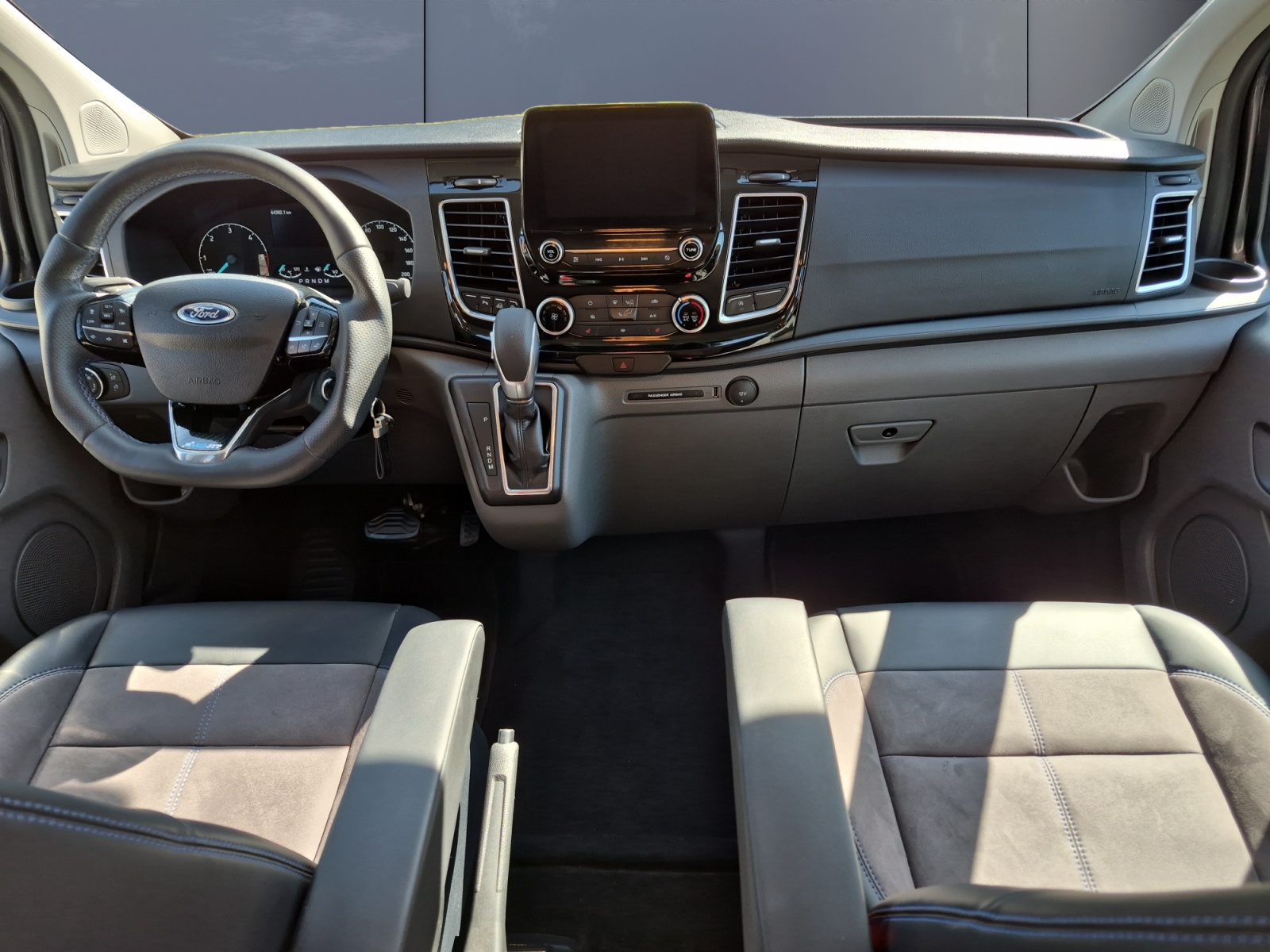 Ford Transit Custom 9