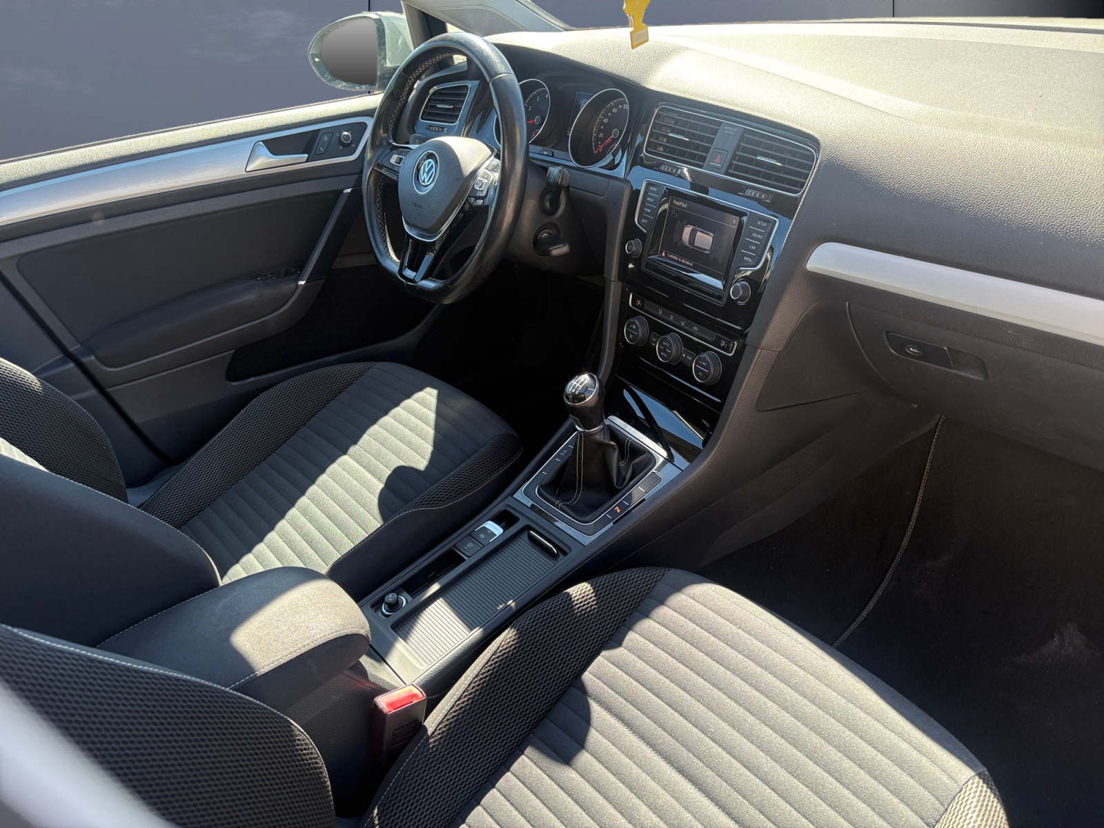 Volkswagen Golf 12