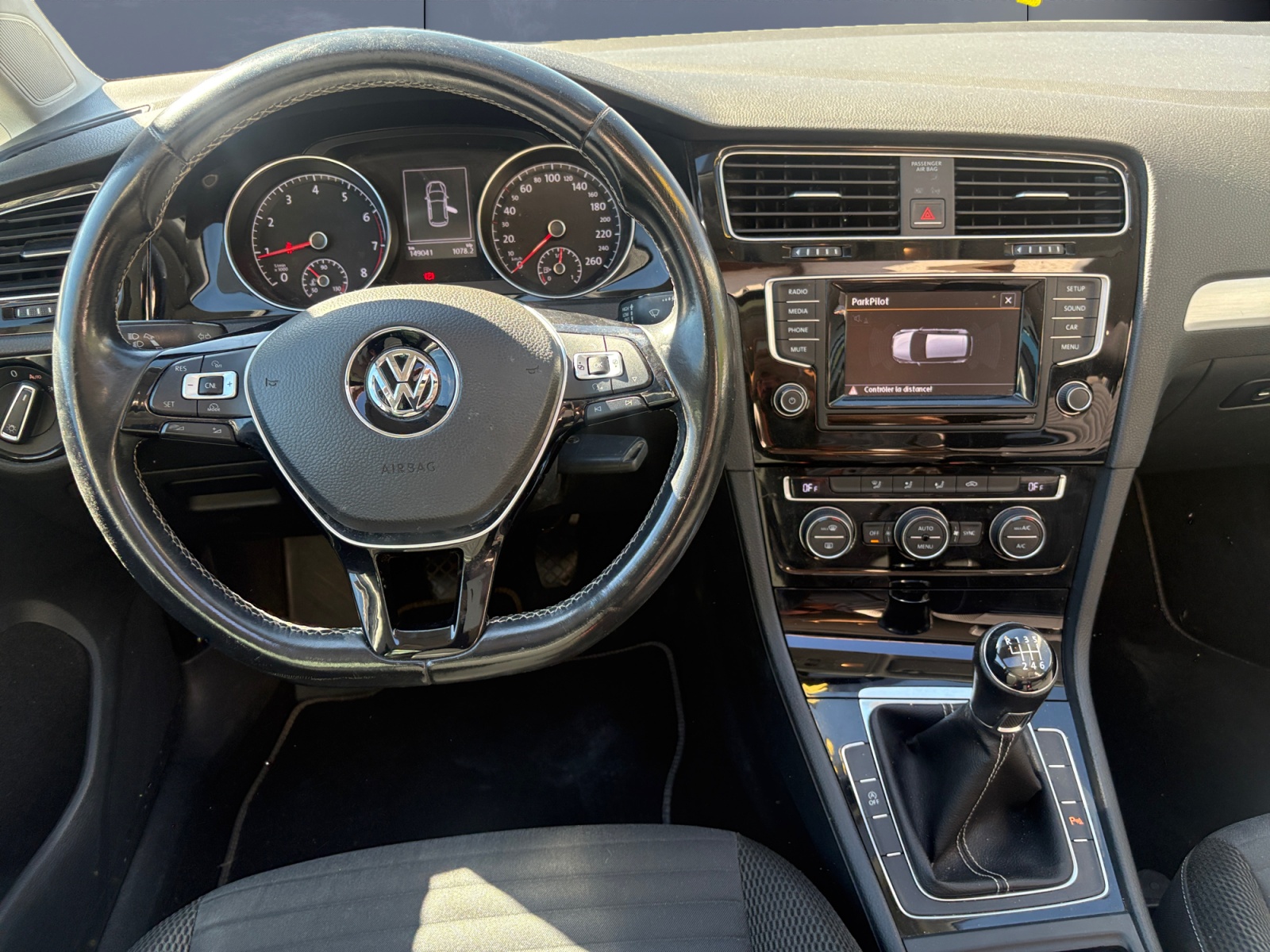 Volkswagen Golf 15