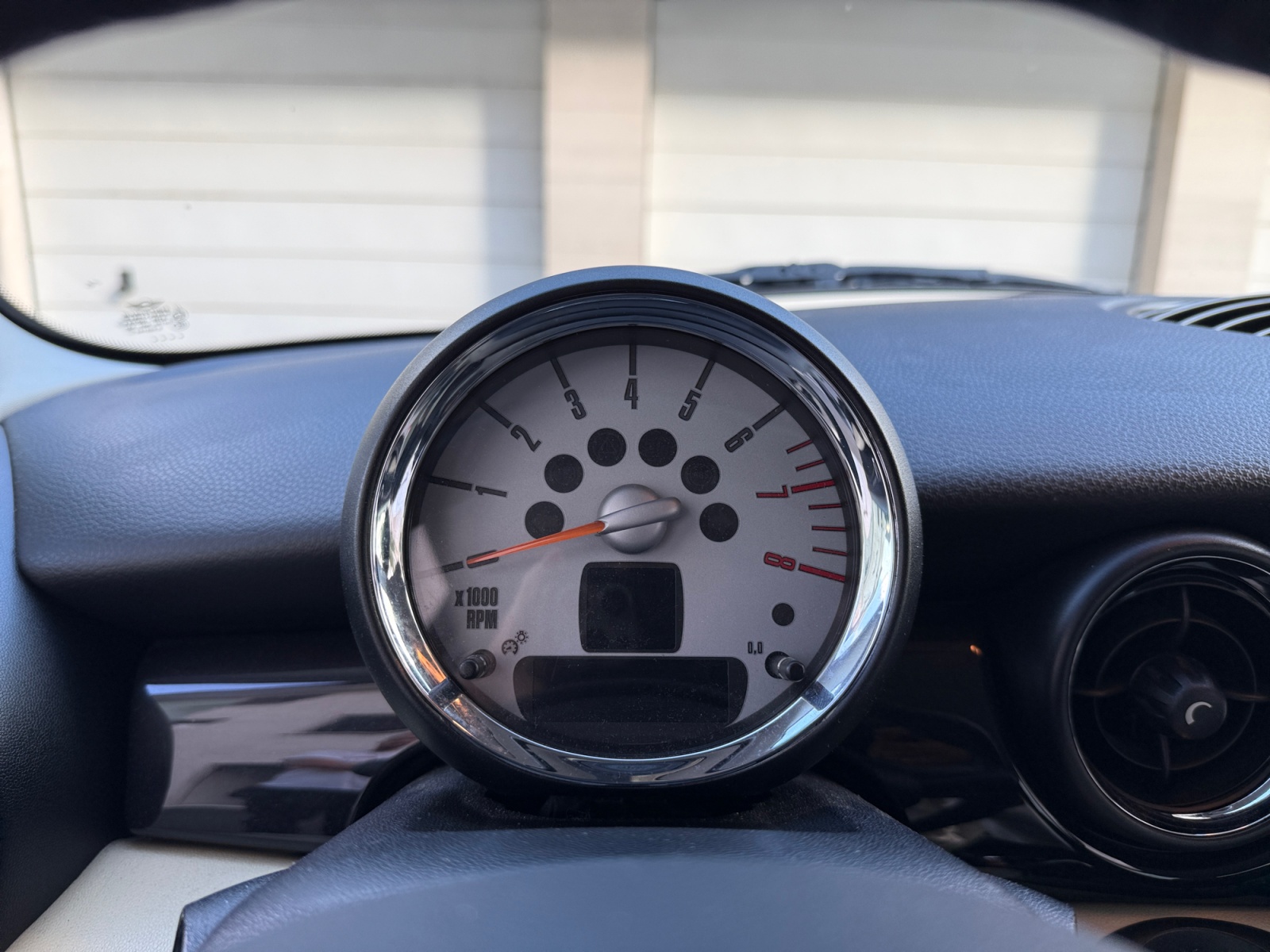 Mini Mini 16