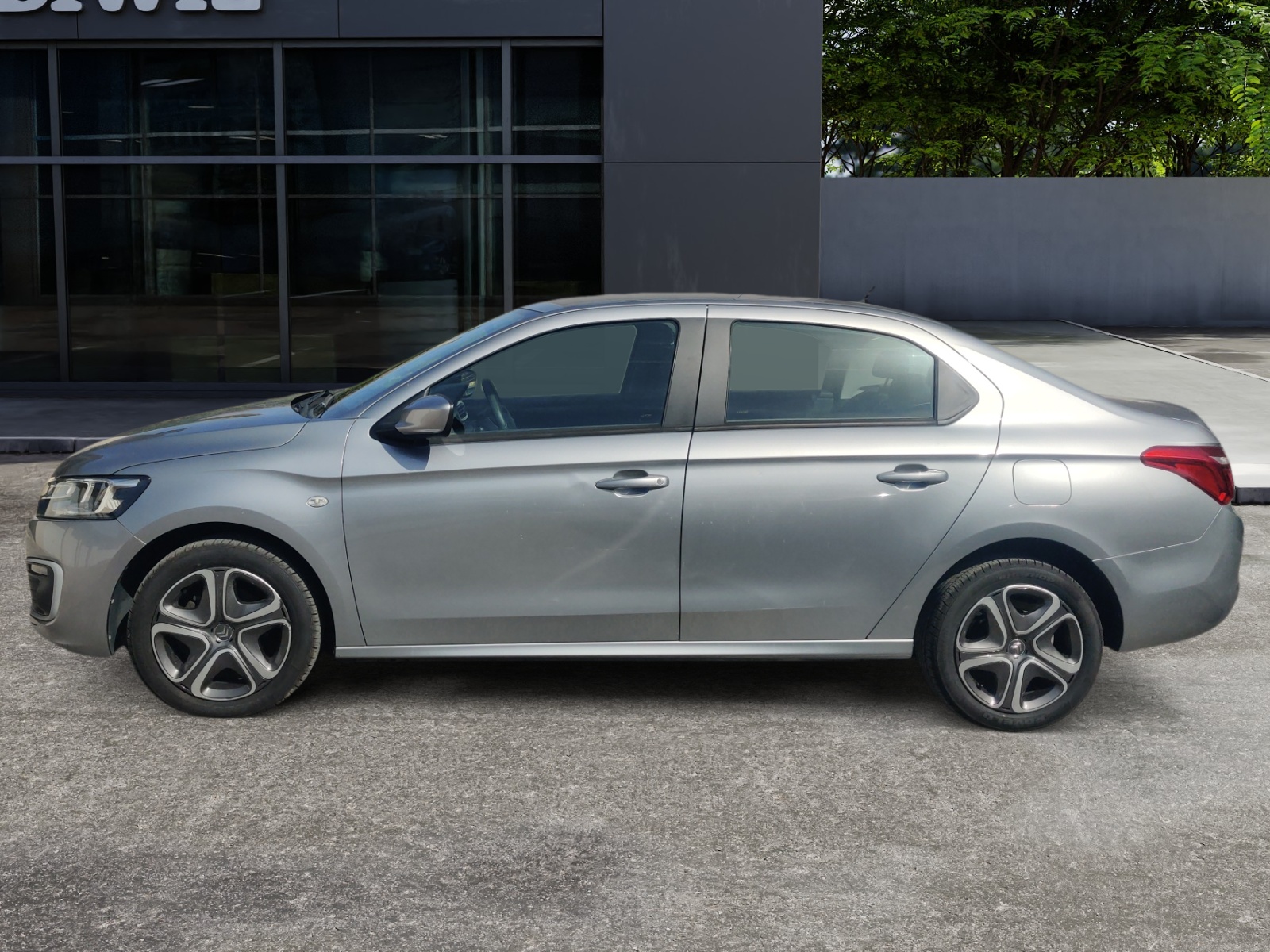 Citroen C-Elysee 1