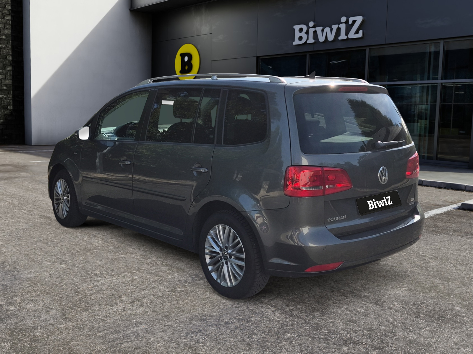 Volkswagen Touran 2