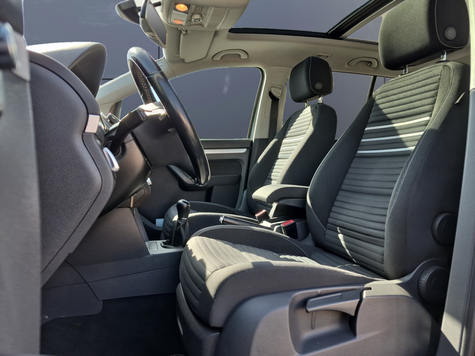 Volkswagen Touran 9