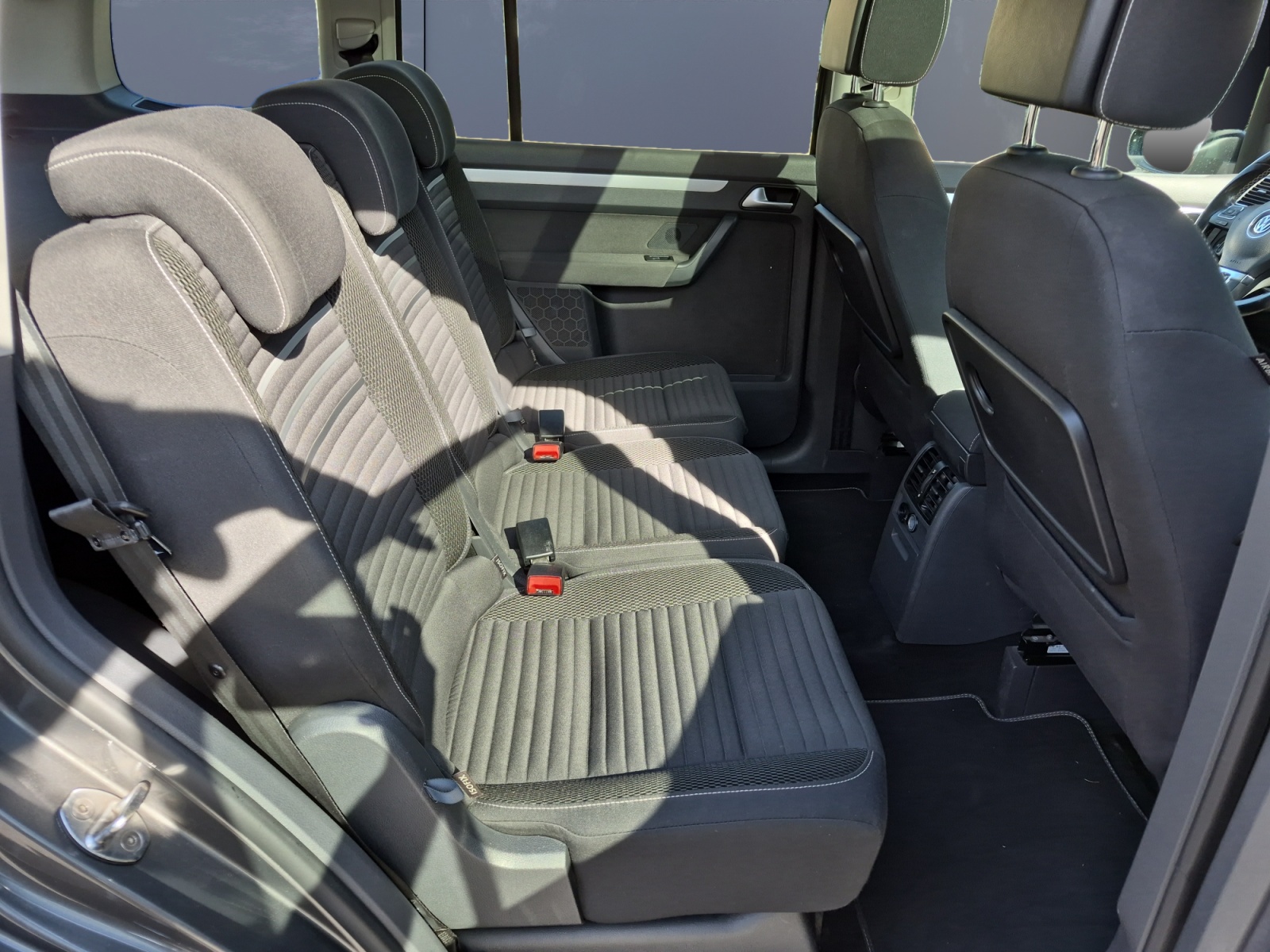 Volkswagen Touran 11