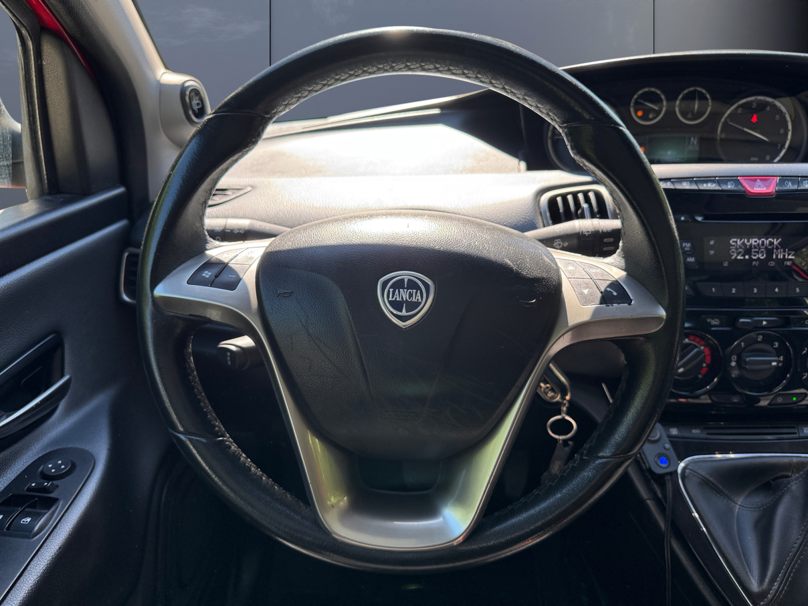Lancia Ypsilon 21