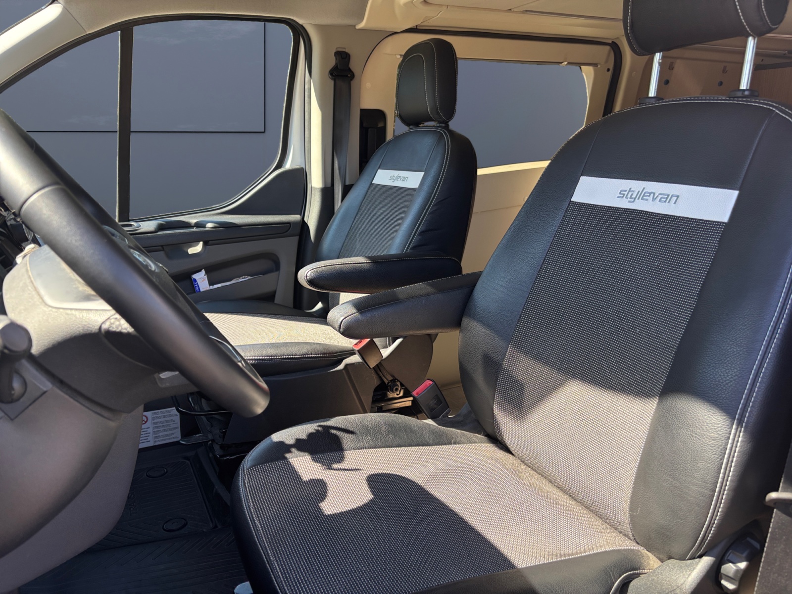 Ford Transit Custom Vu 9