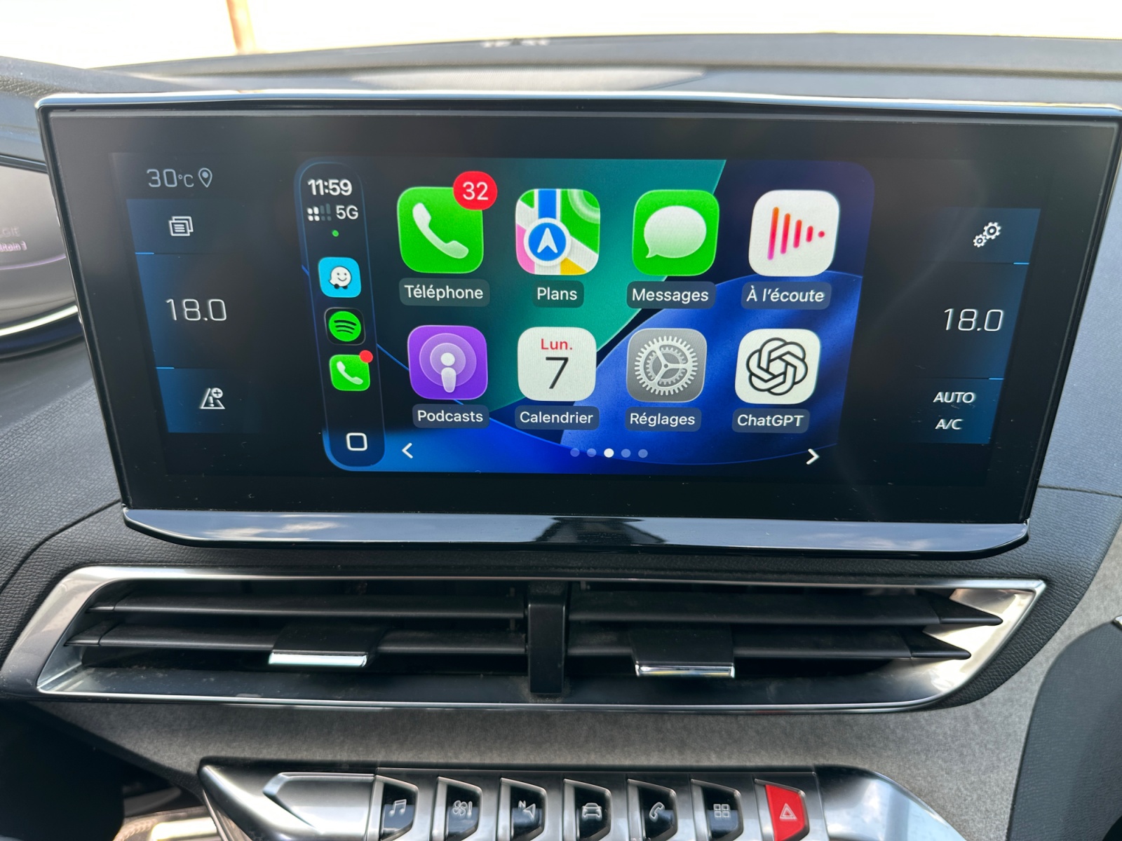 Peugeot 5008 23