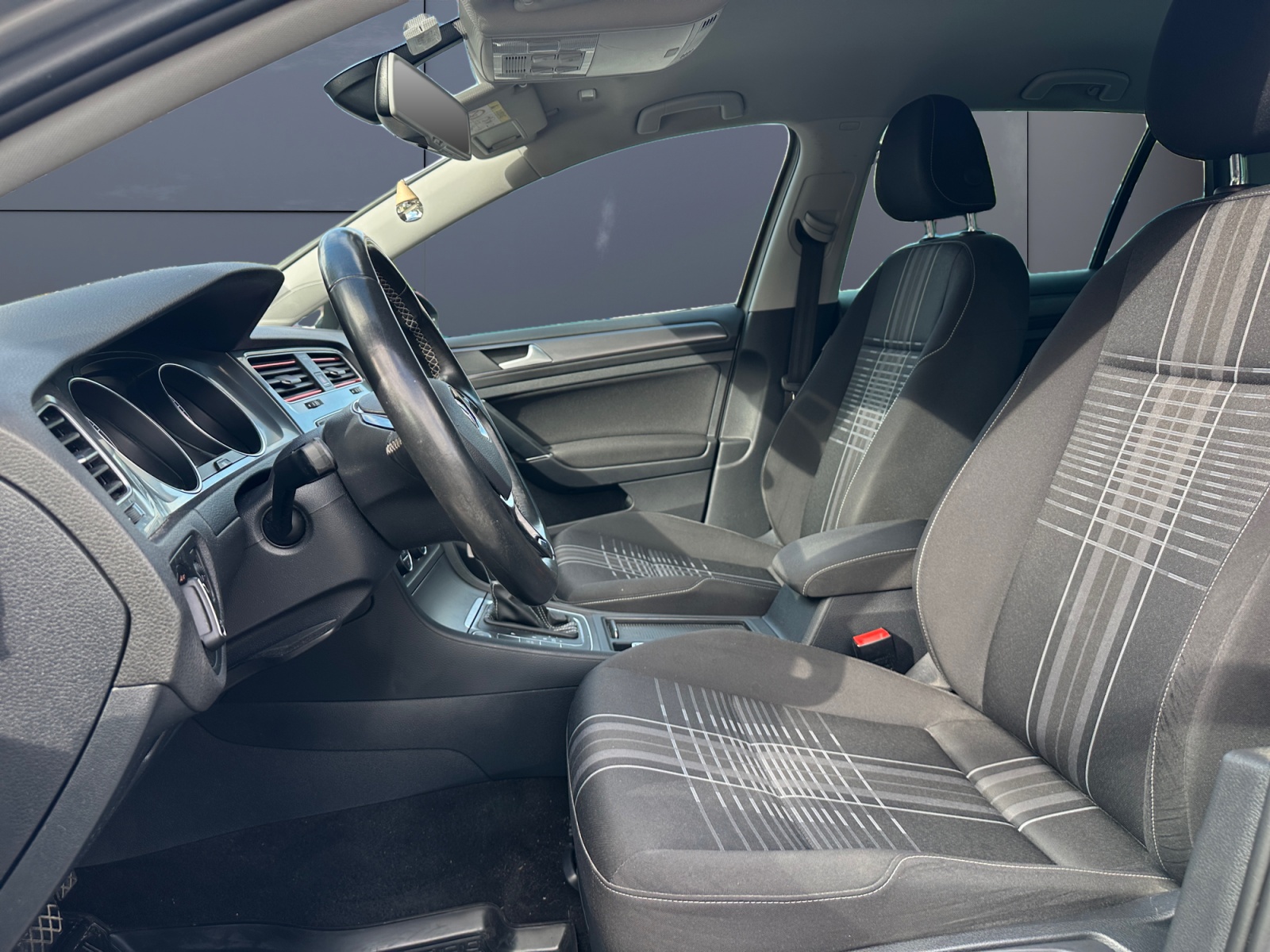 Volkswagen Golf 9