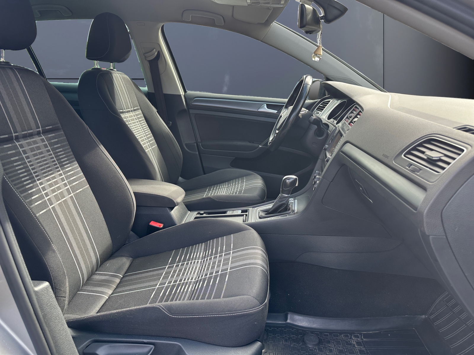 Volkswagen Golf 13