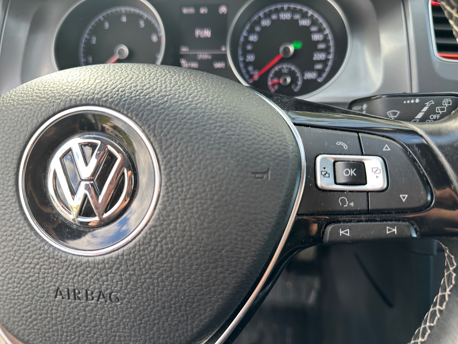 Volkswagen Golf 18