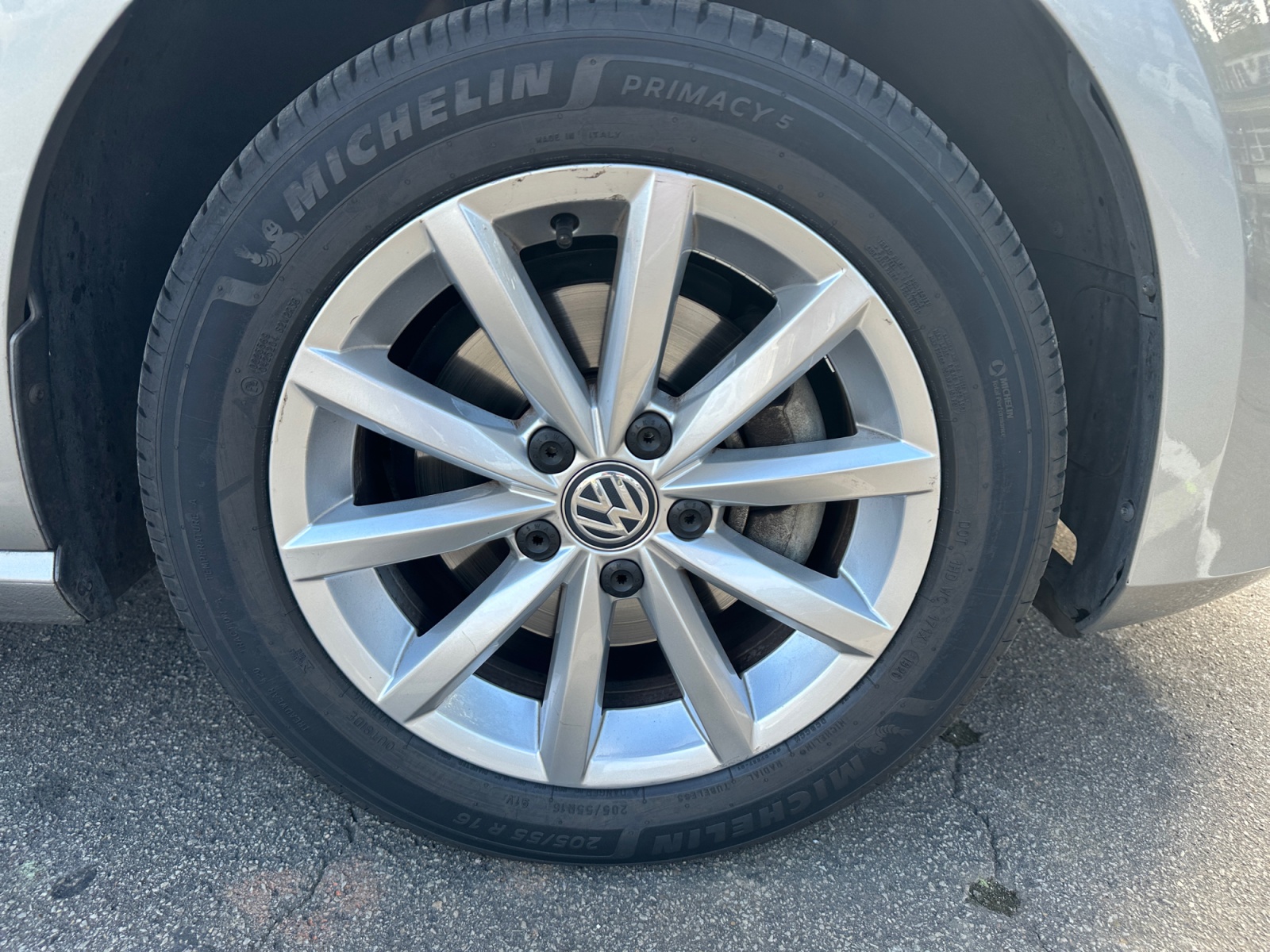 Volkswagen Golf 32