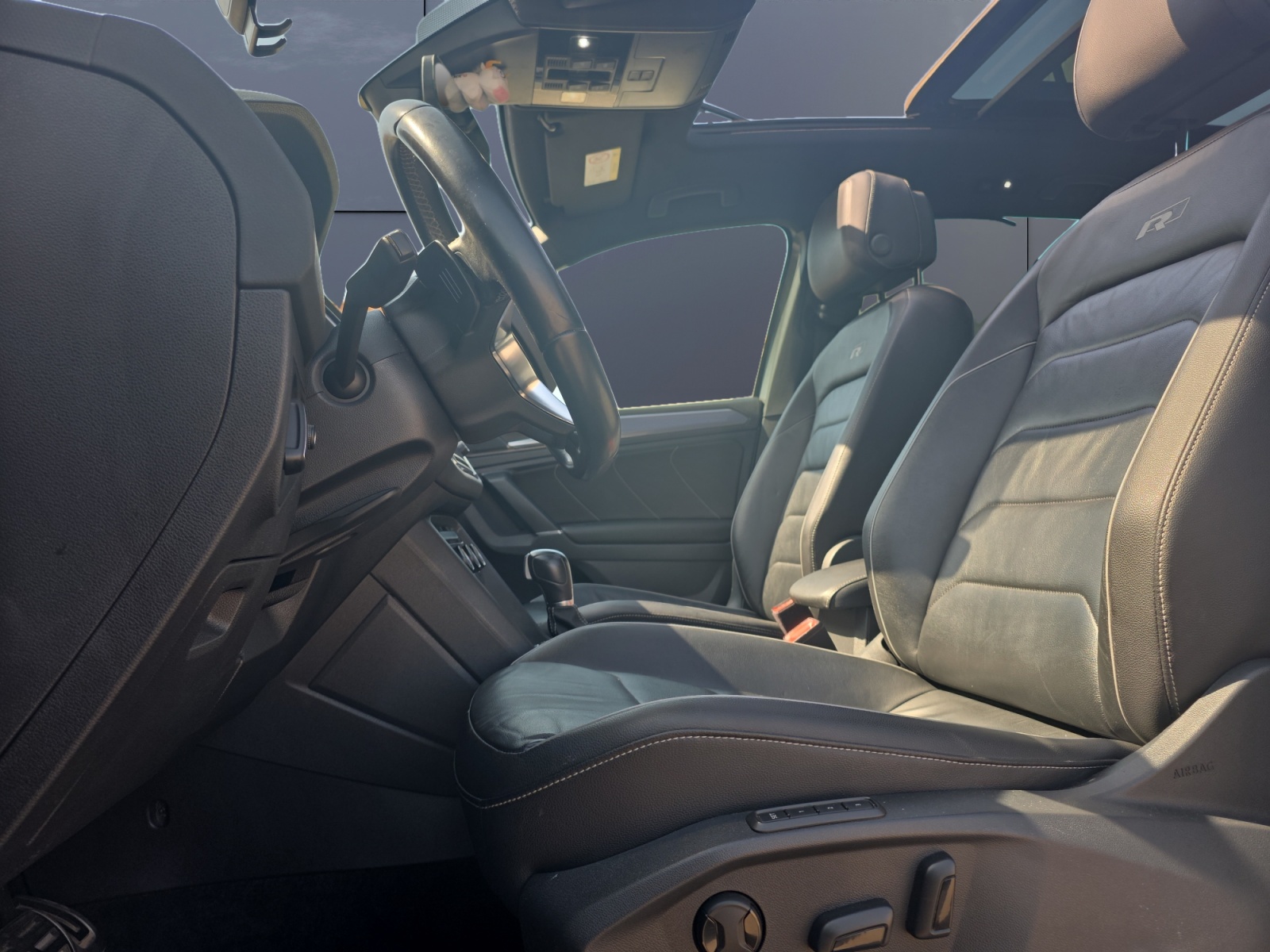 Volkswagen Tiguan 9