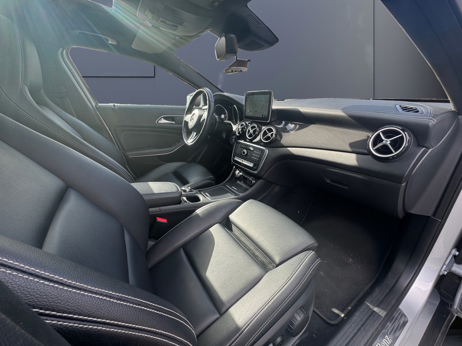 Mercedes-Benz Gla 12