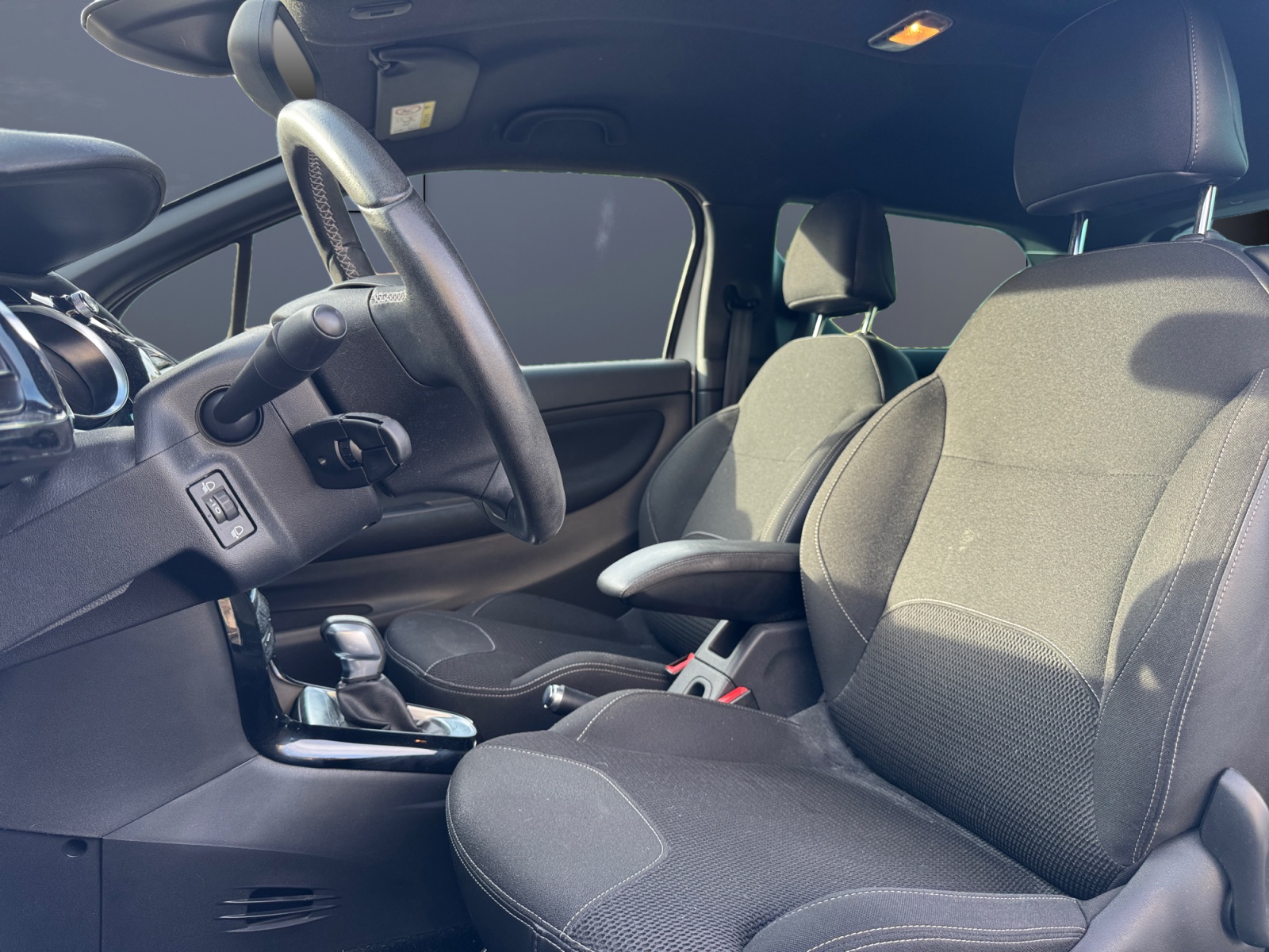 Ds Automobiles Ds3 9