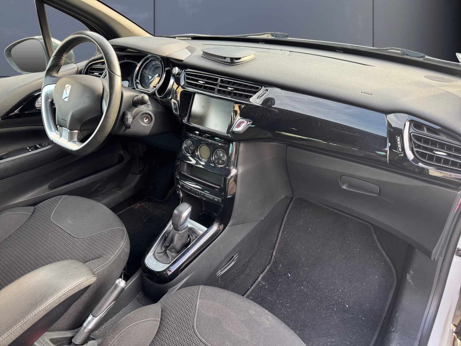 Ds Automobiles Ds3 12