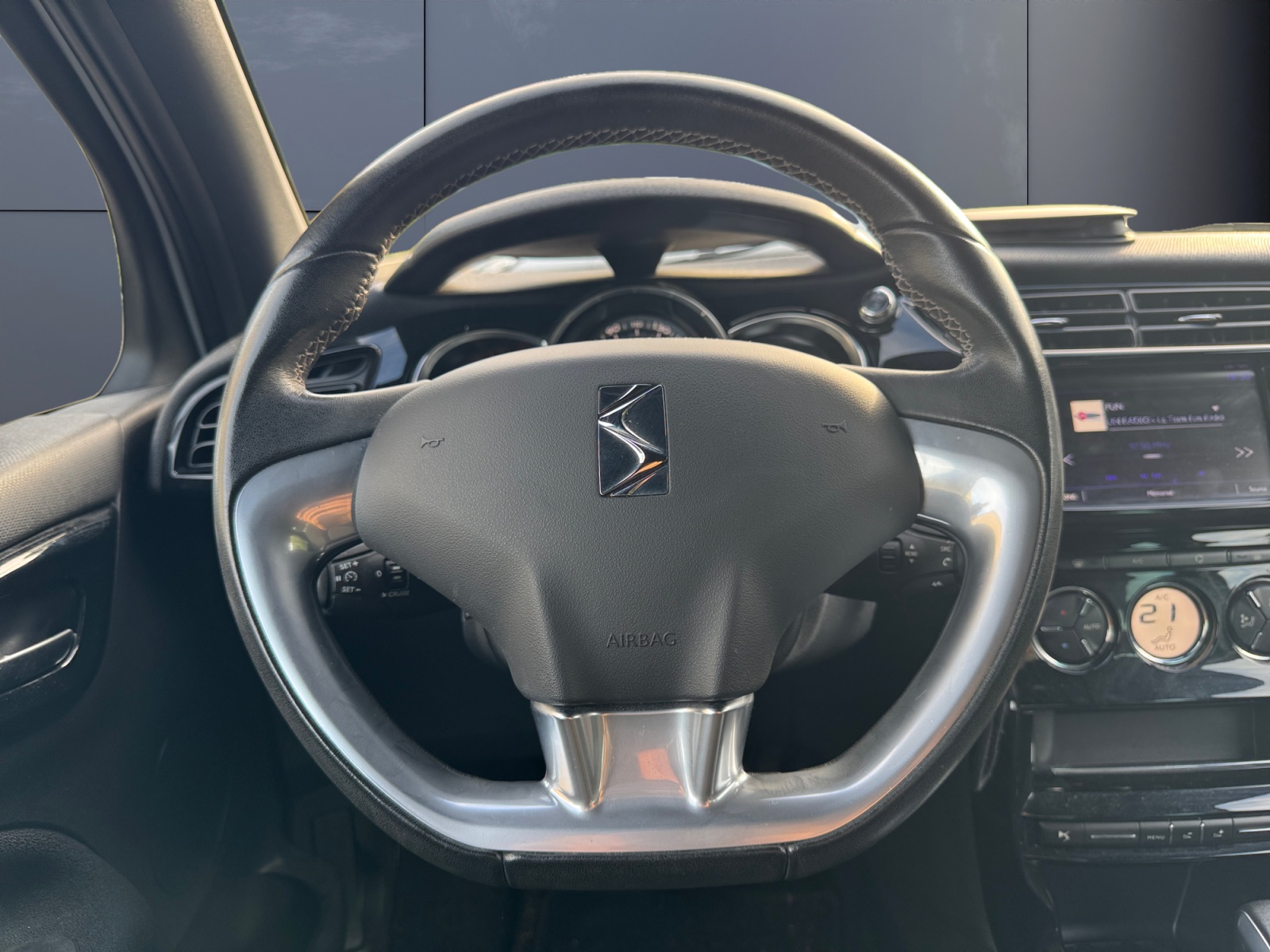 Ds Automobiles Ds3 15
