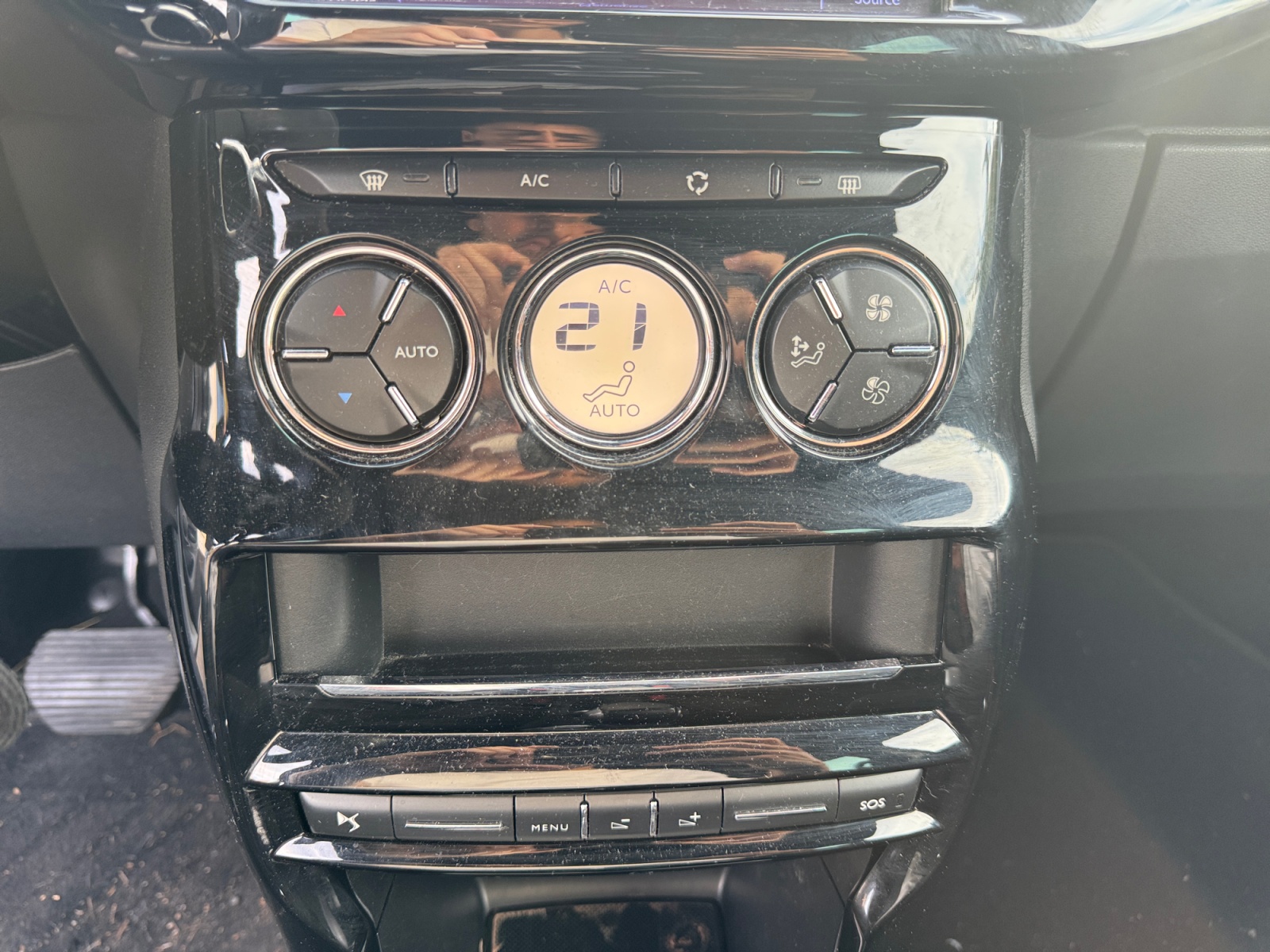 Ds Automobiles Ds3 23