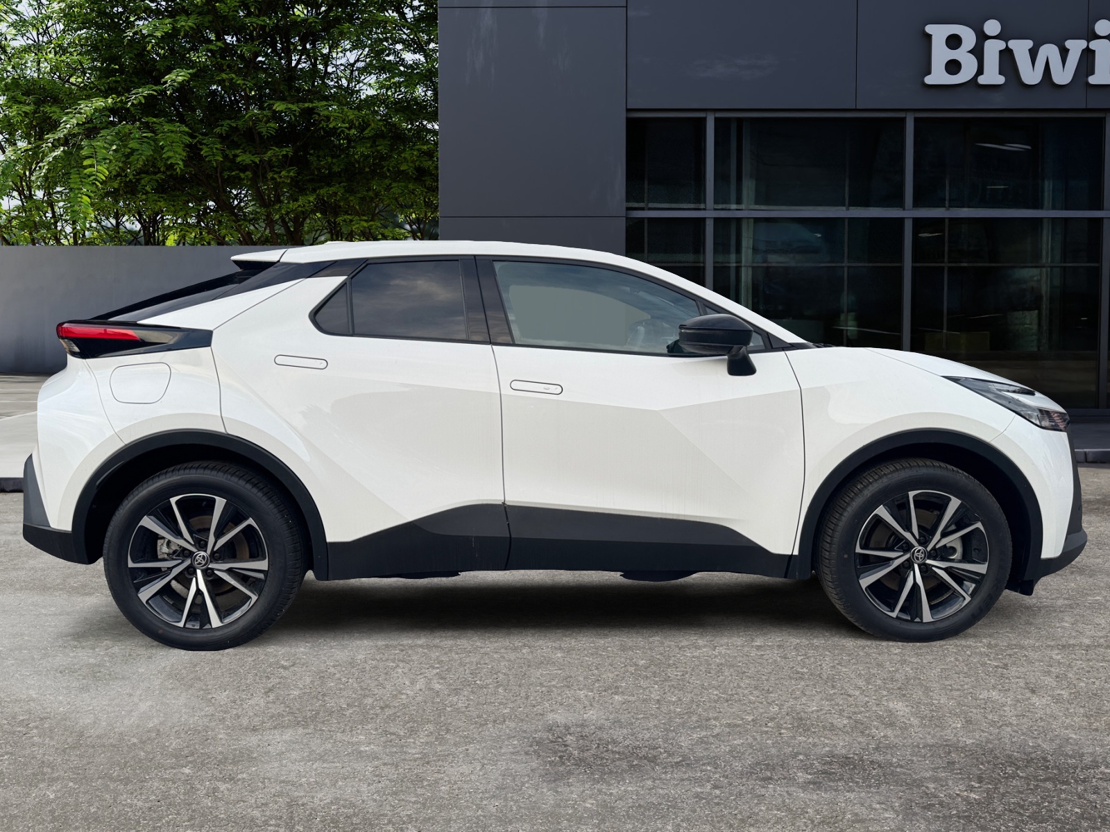 Toyota C-Hr 5