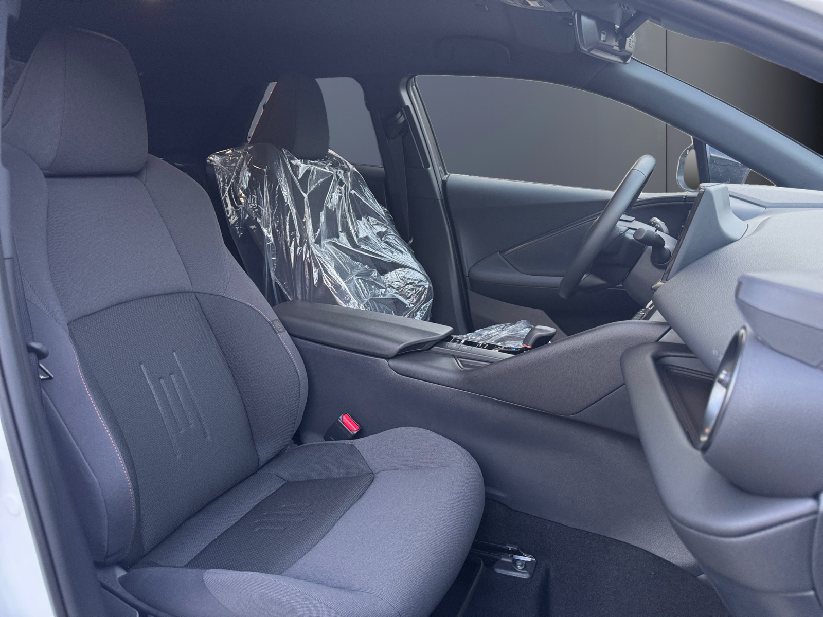 Toyota C-Hr 13