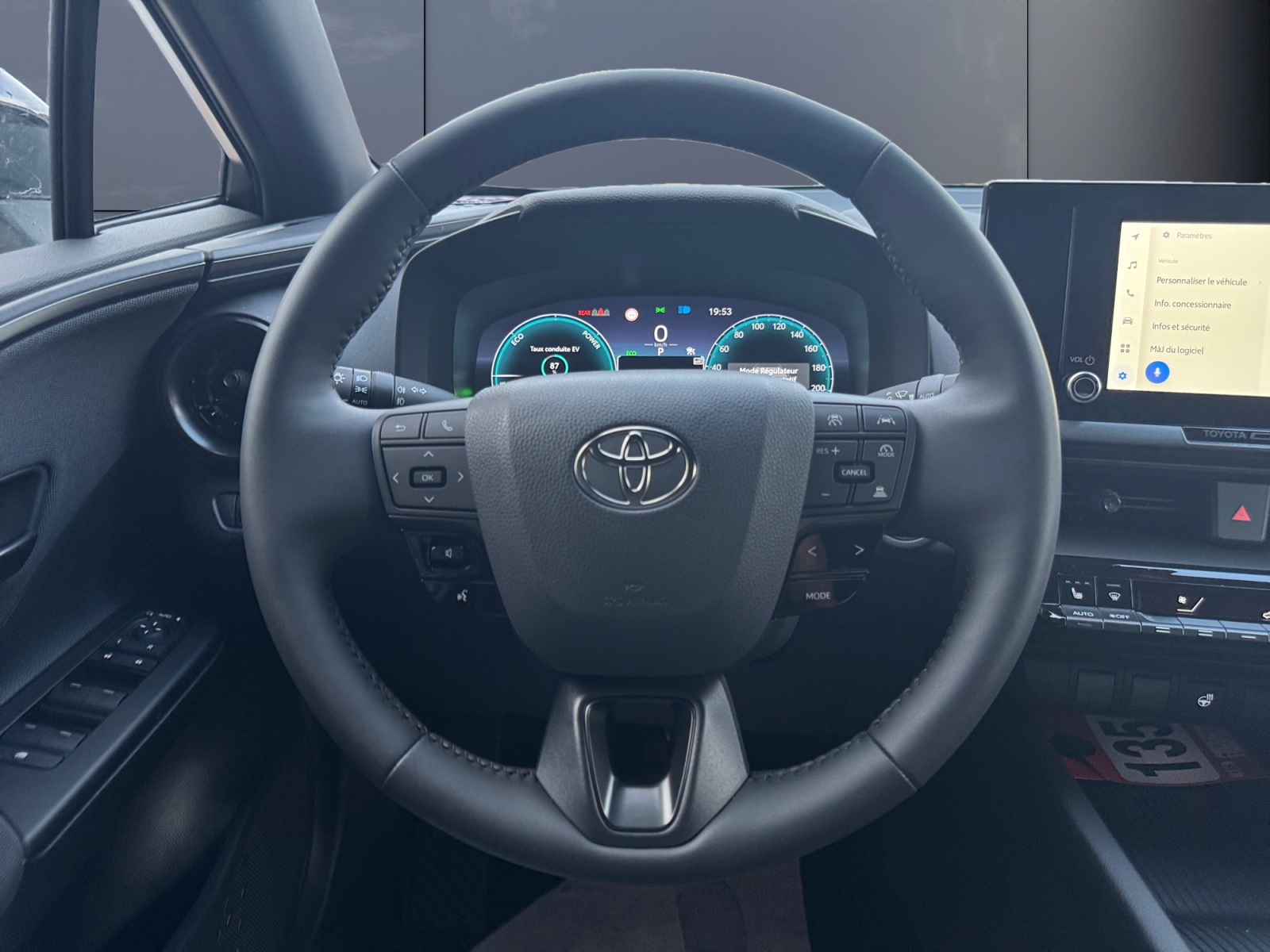 Toyota C-Hr 15