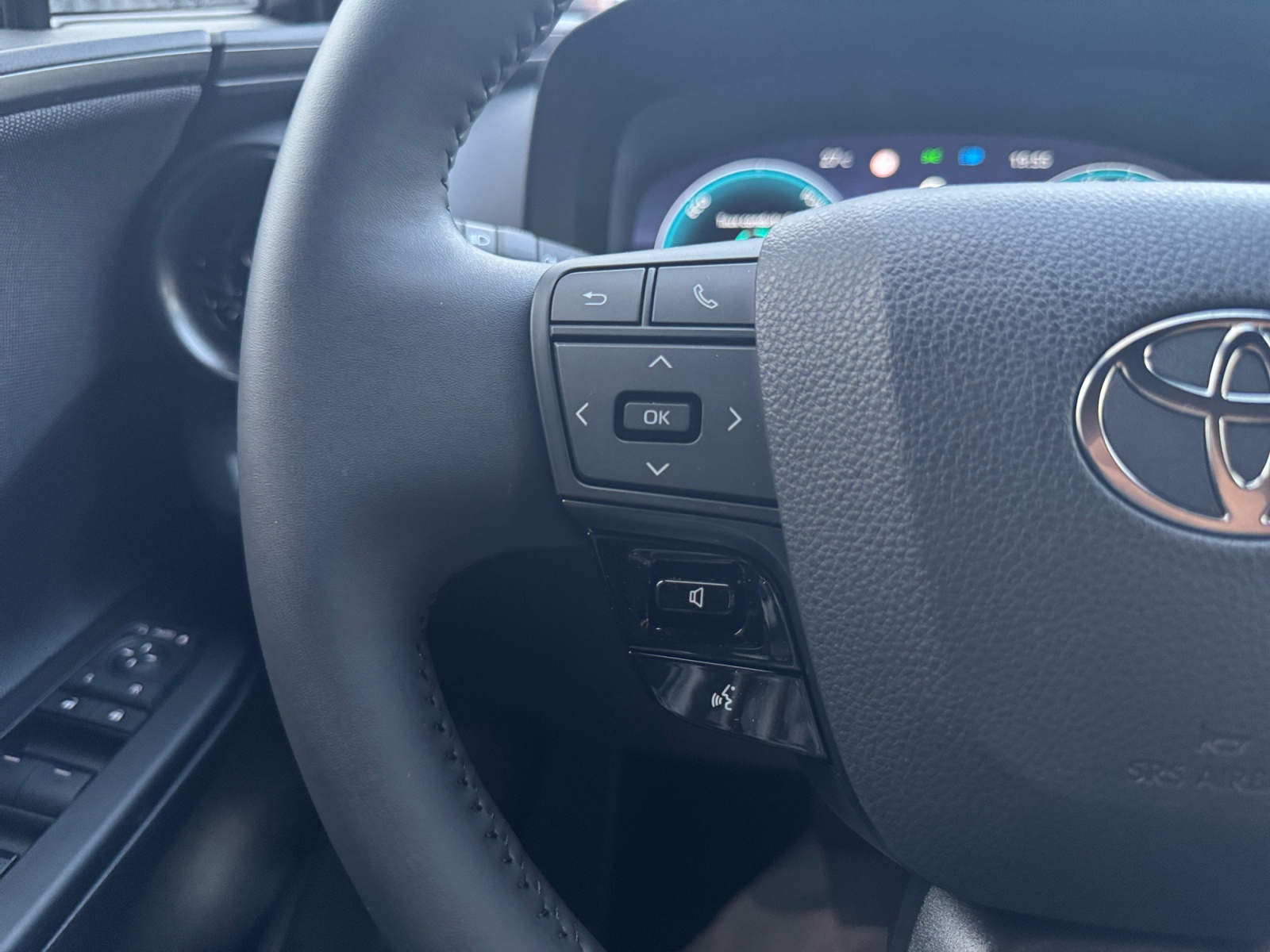 Toyota C-Hr 19