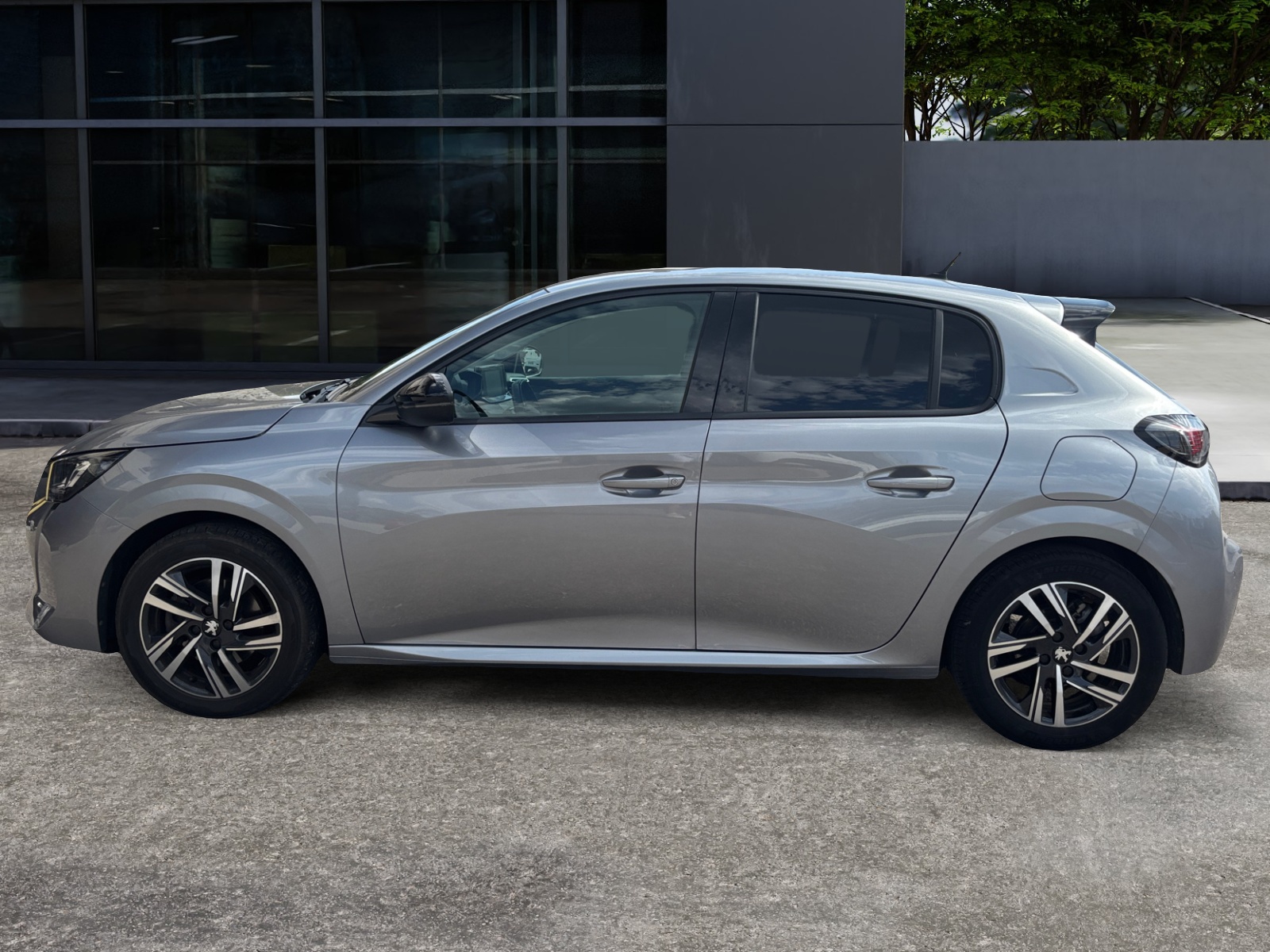 Peugeot 208 1