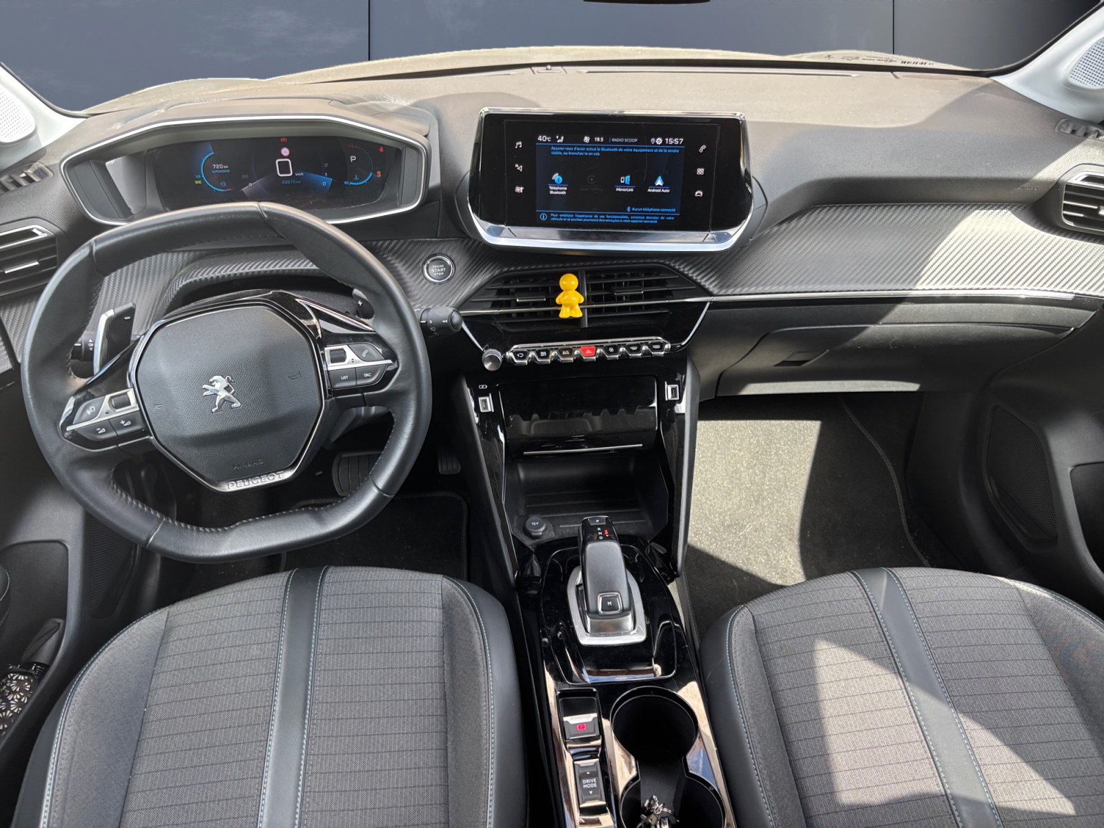 Peugeot 208 14