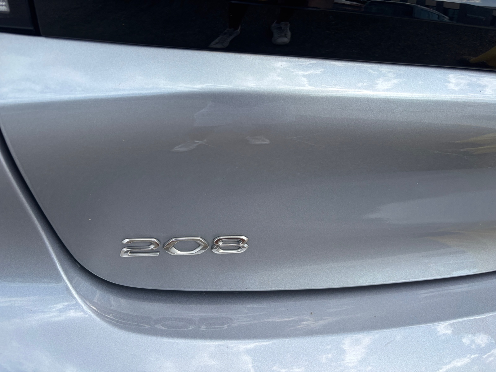 Peugeot 208 25