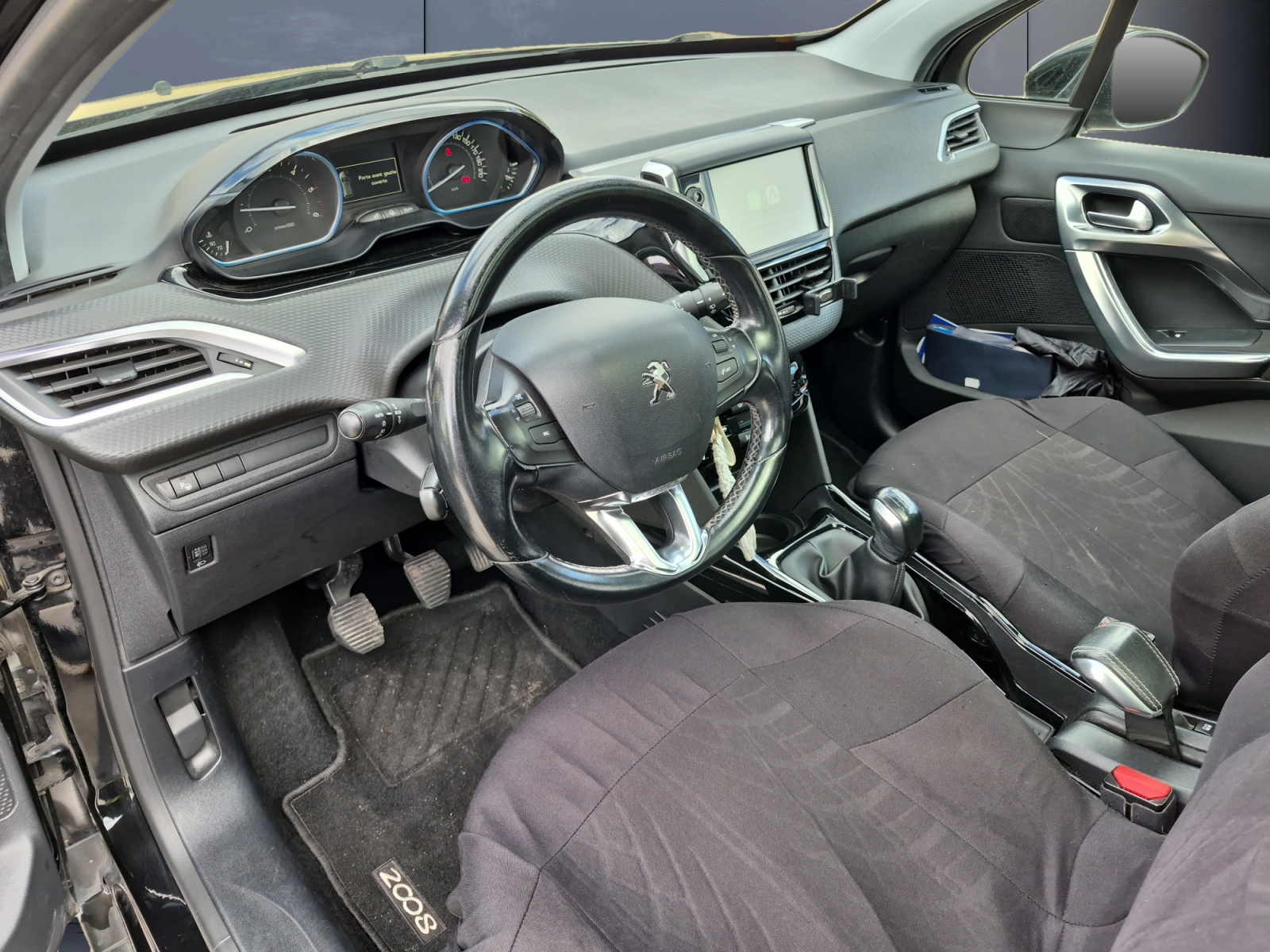 Peugeot 2008 8