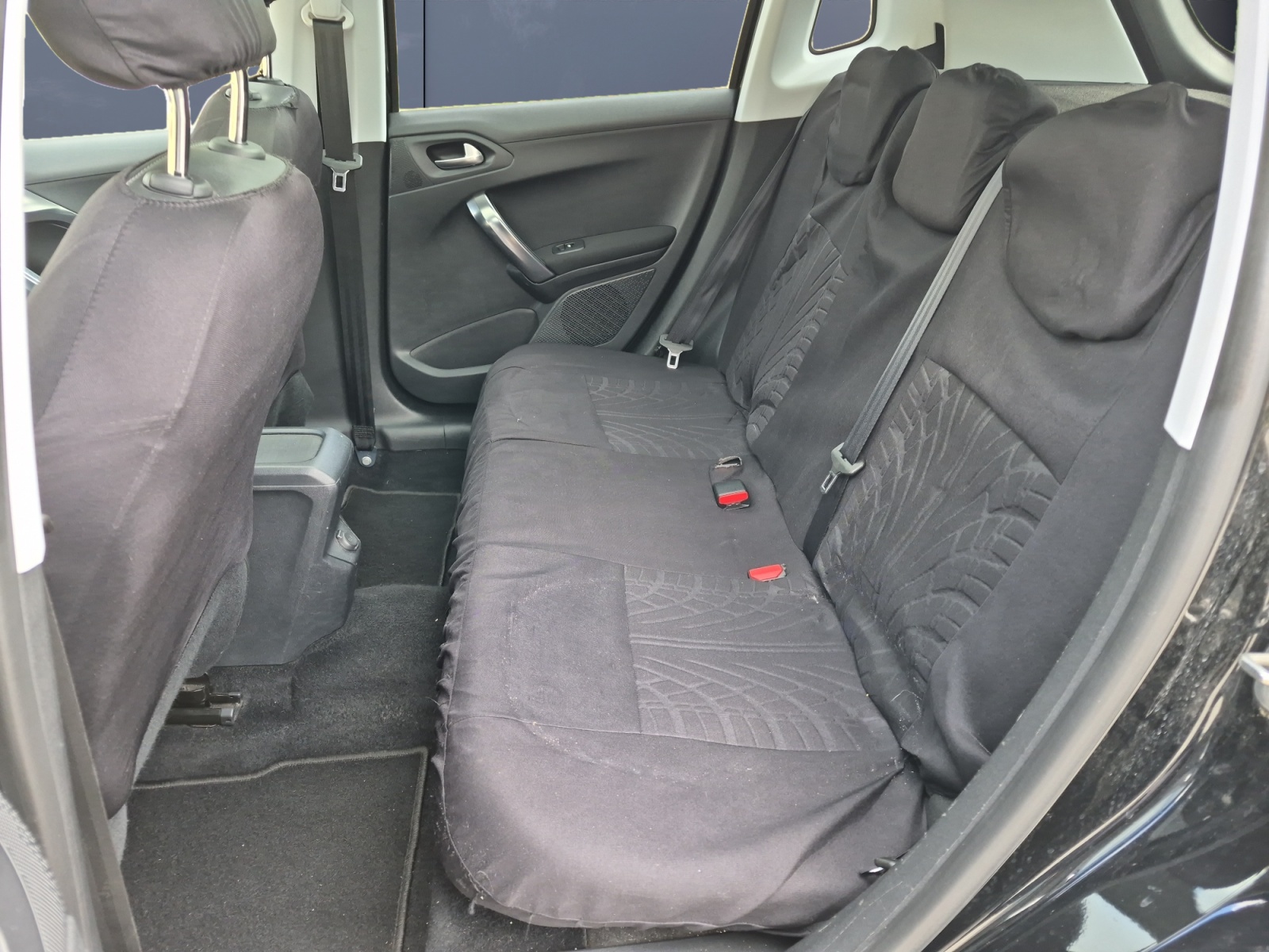 Peugeot 2008 10