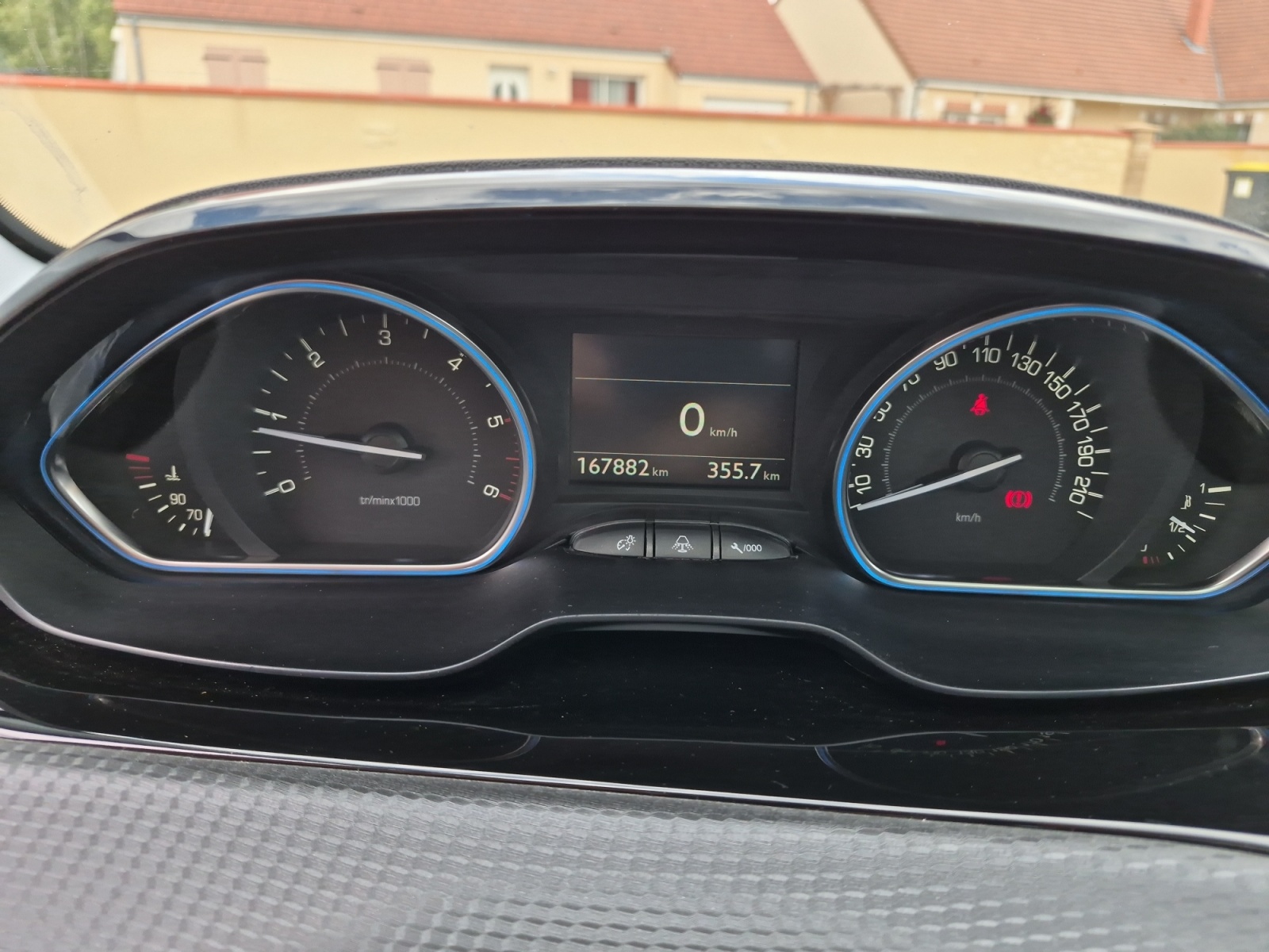 Peugeot 2008 16