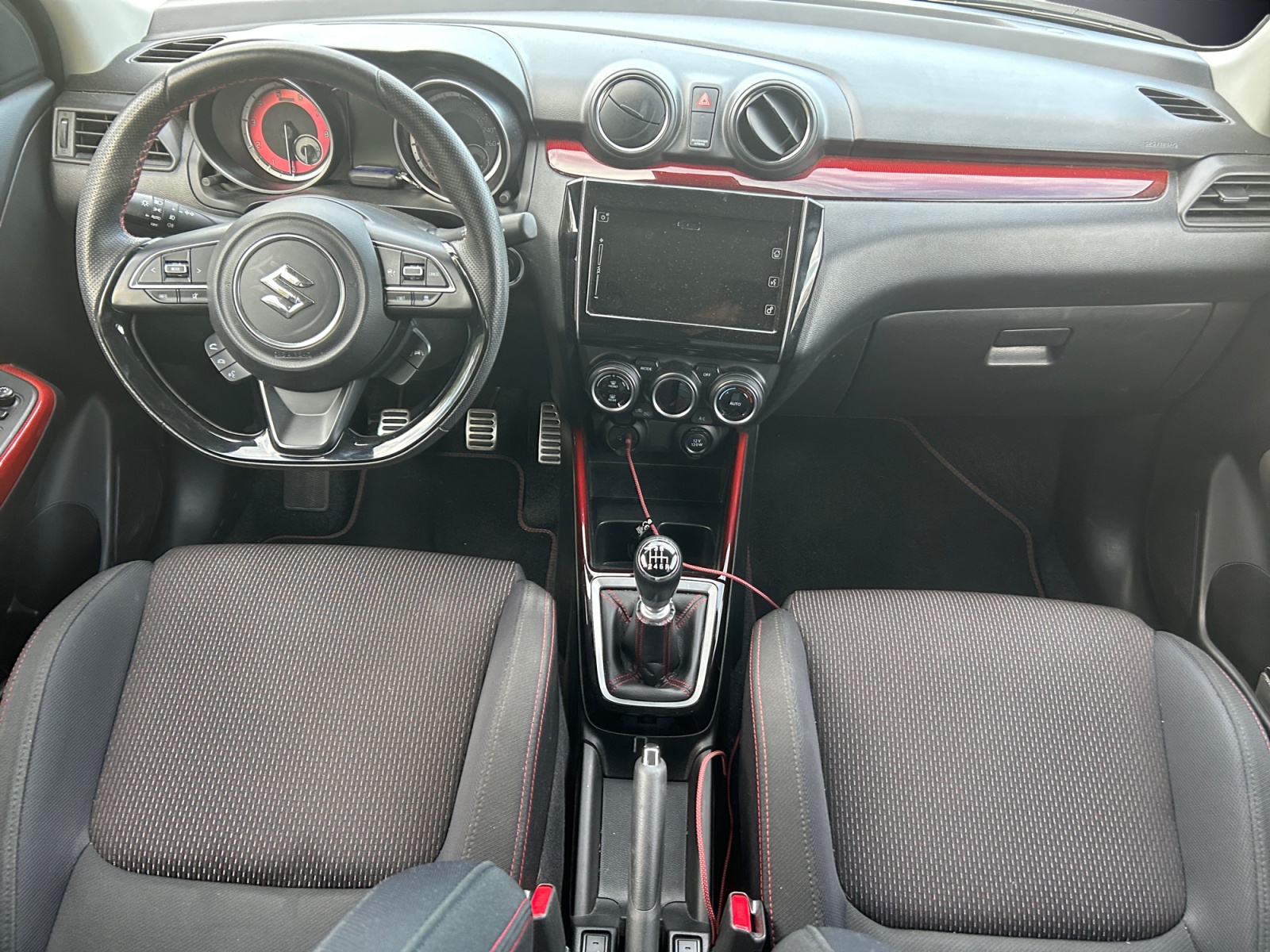 Suzuki Swift 14