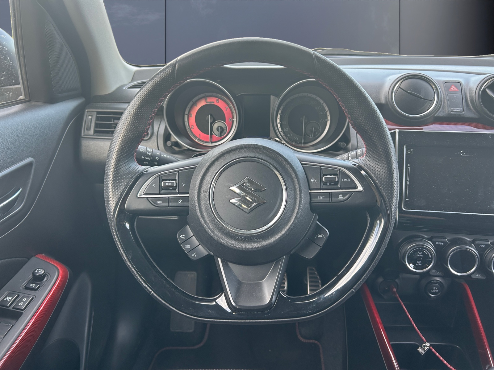 Suzuki Swift 15