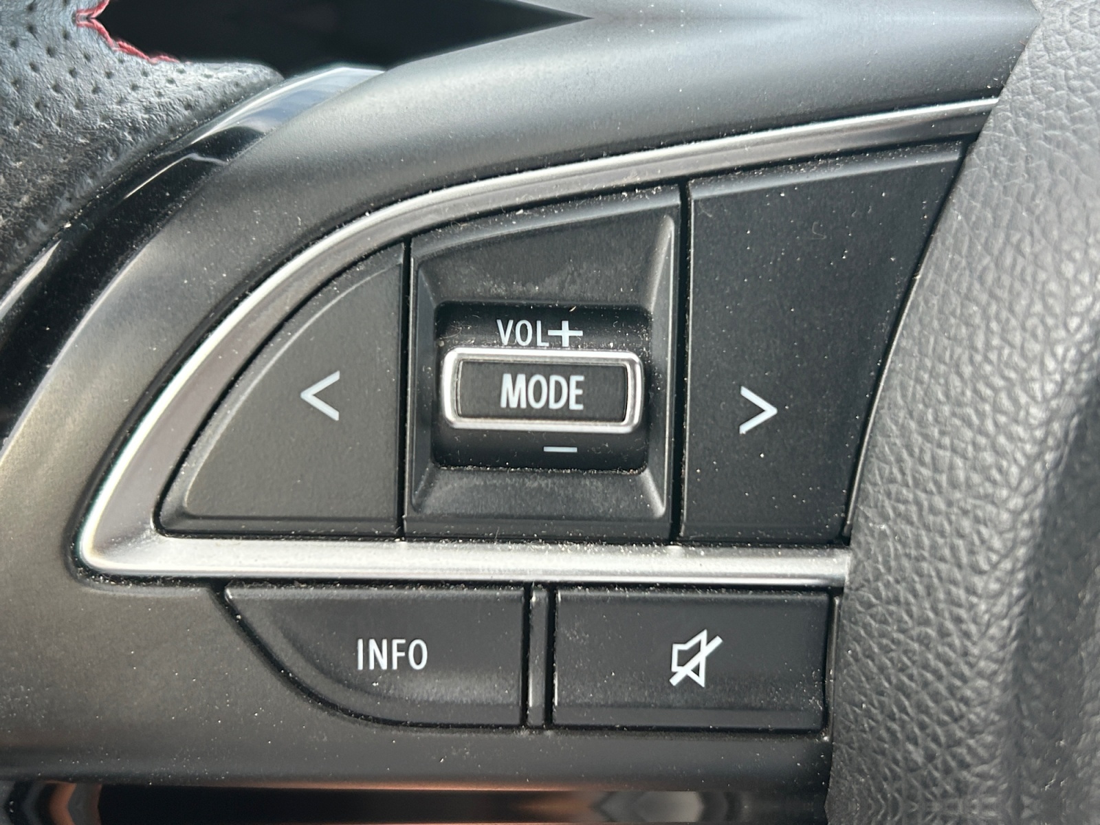 Suzuki Swift 17