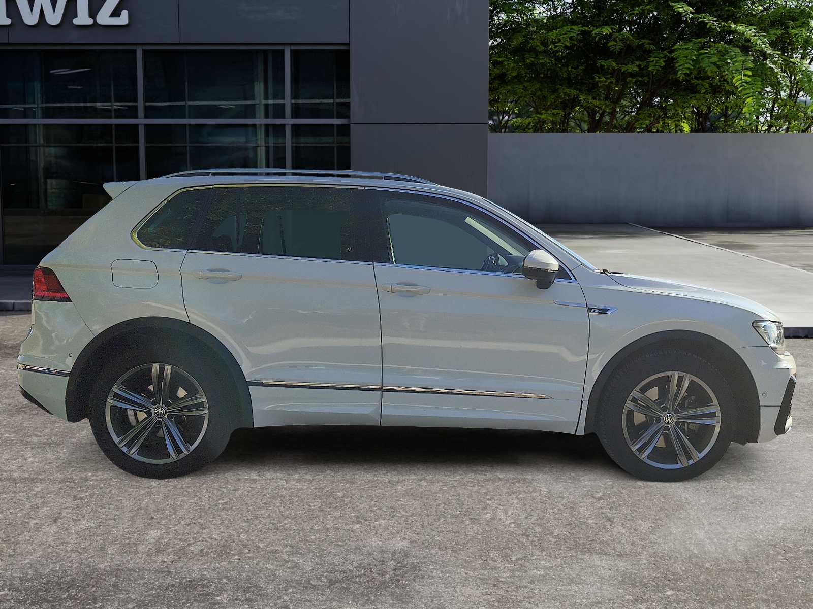 Volkswagen Tiguan 5