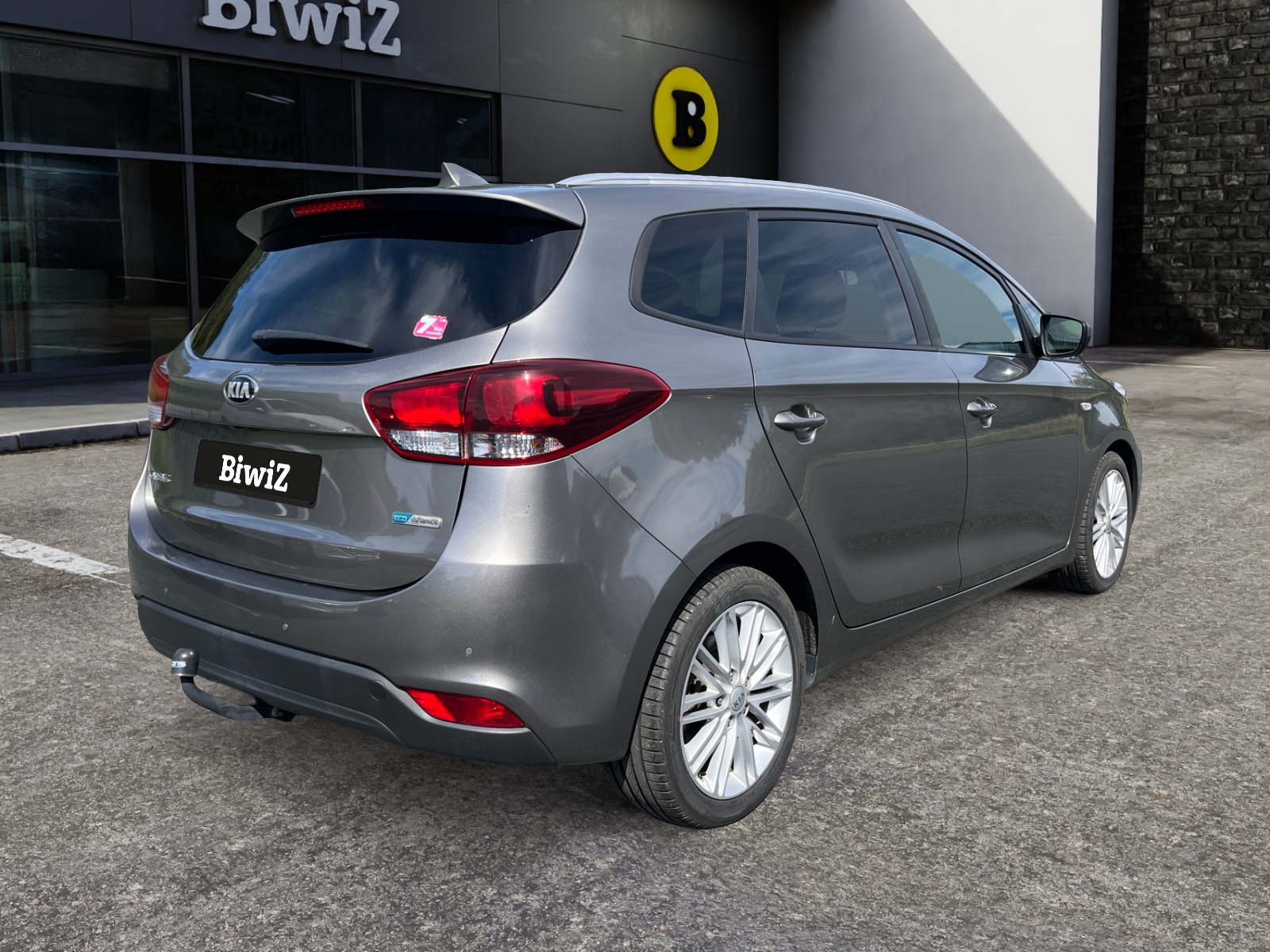 Kia Carens 4