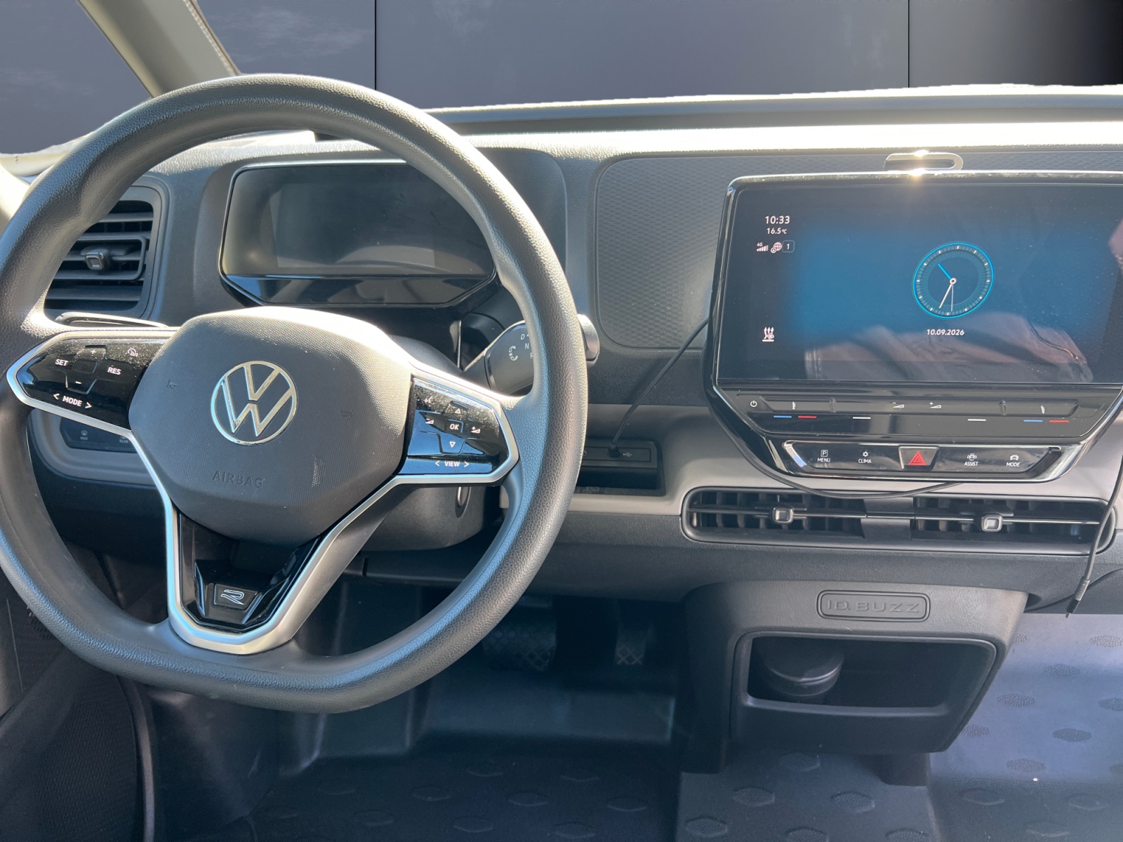 Volkswagen ID. Buzz 14
