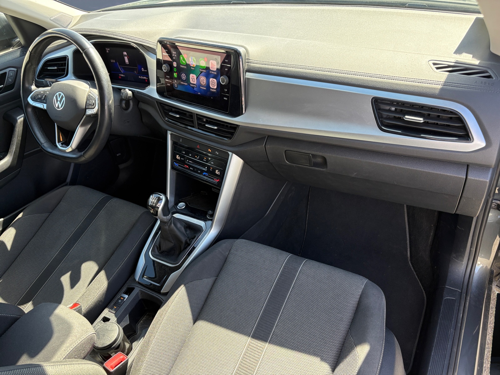 Volkswagen T-Roc 12