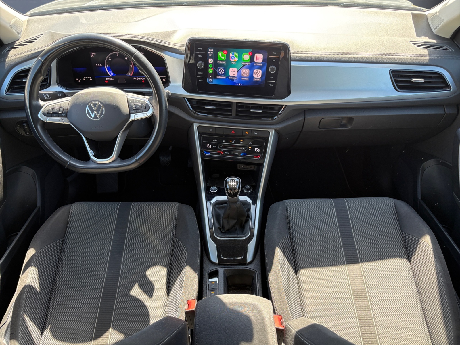 Volkswagen T-Roc 14