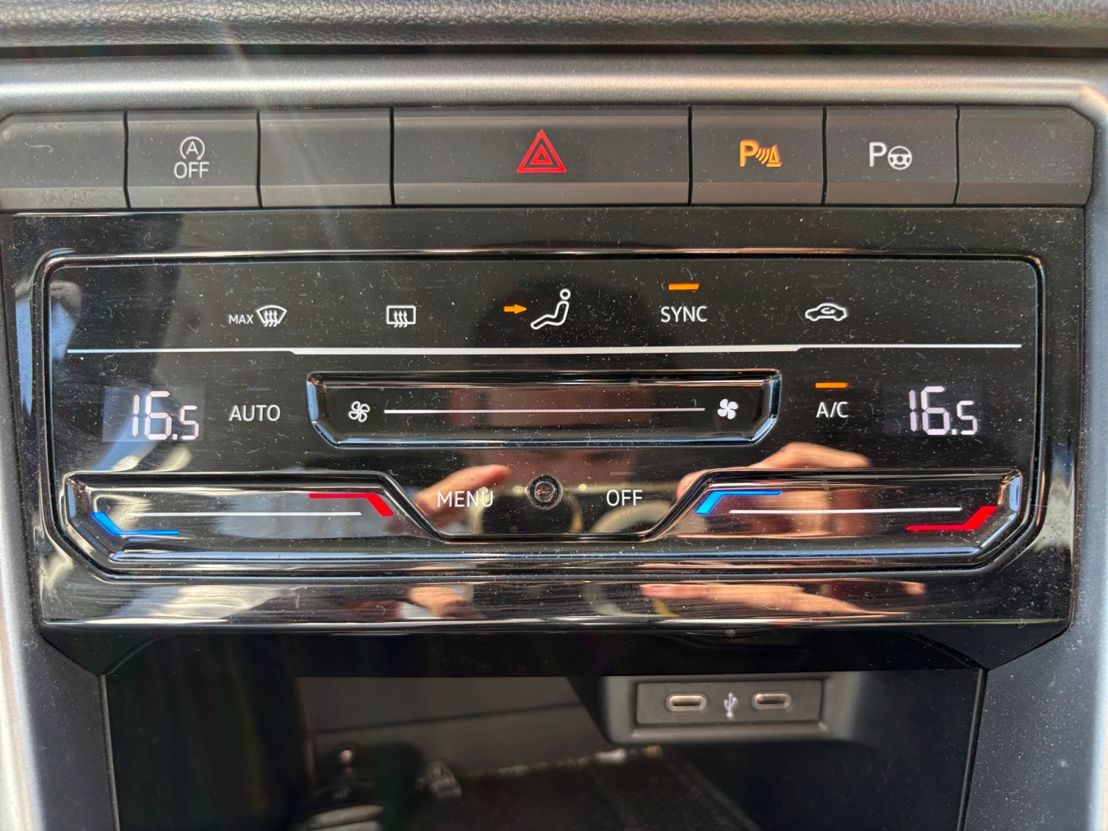 Volkswagen T-Roc 29
