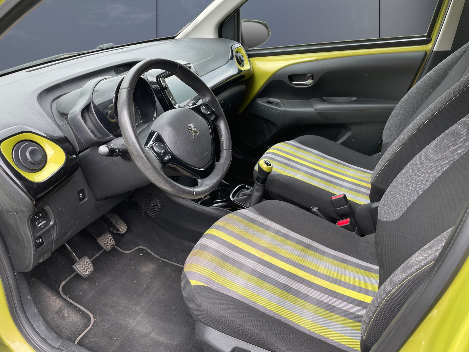 Peugeot 108 8