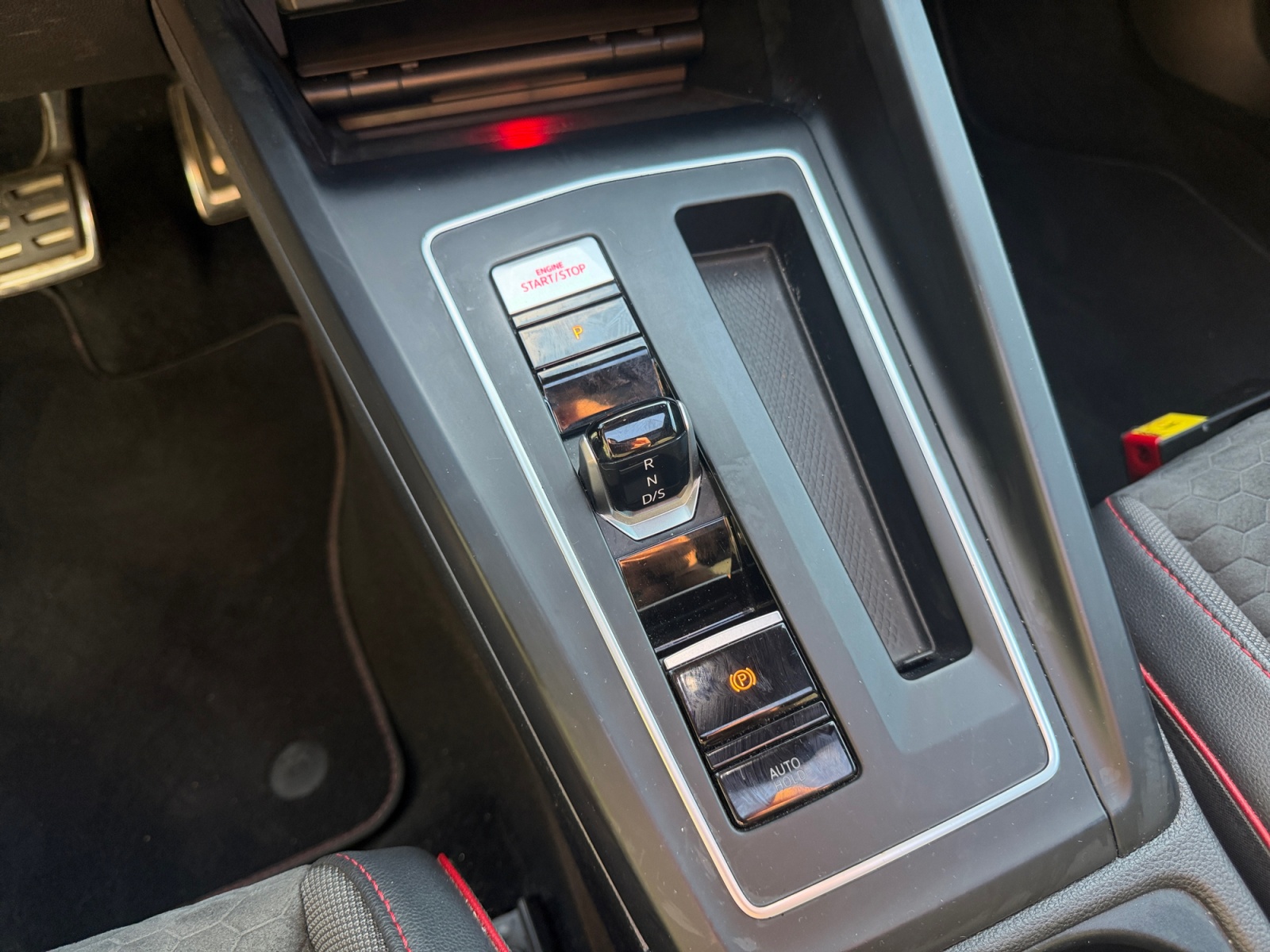 Volkswagen Golf 21
