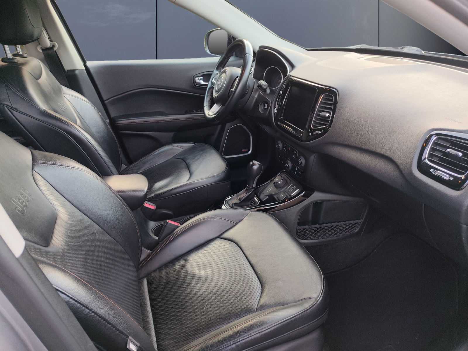Jeep Compass 12