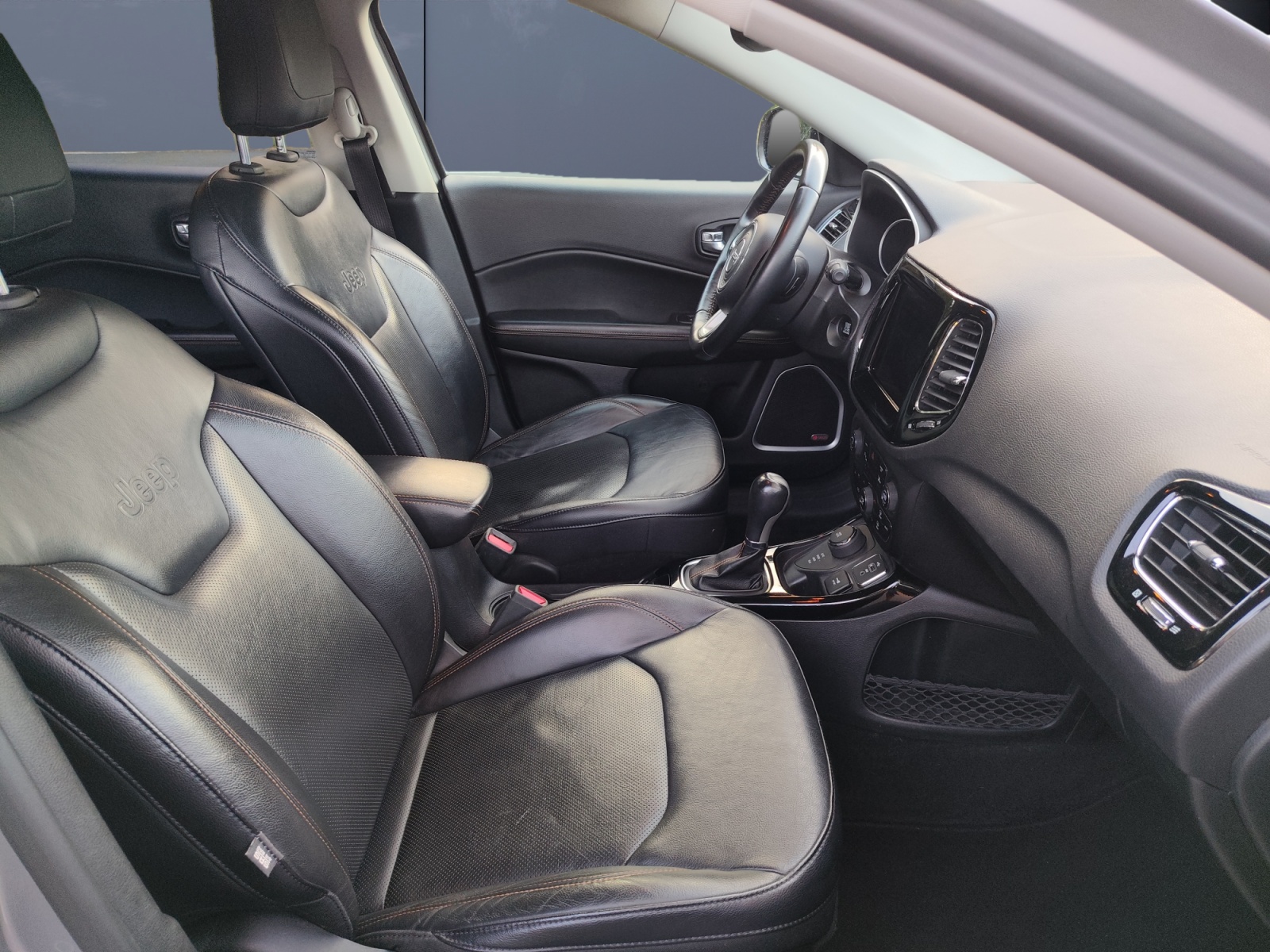 Jeep Compass 13