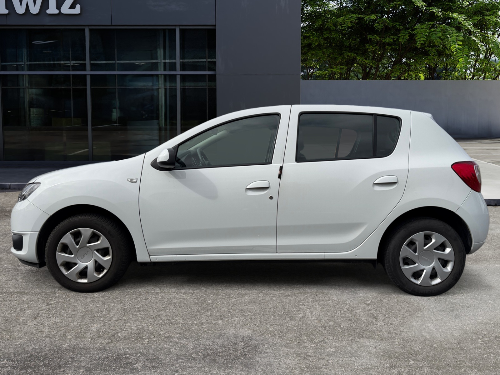 Dacia Sandero 1