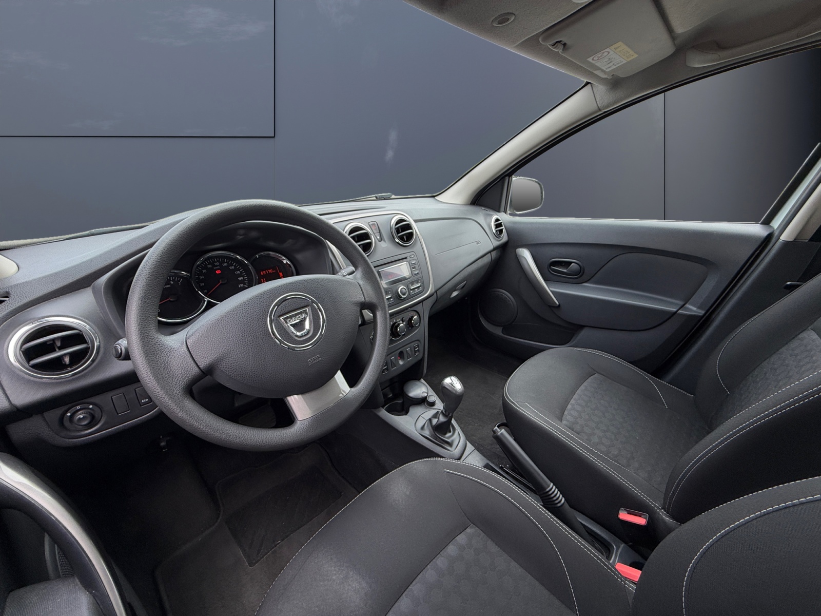 Dacia Sandero 8
